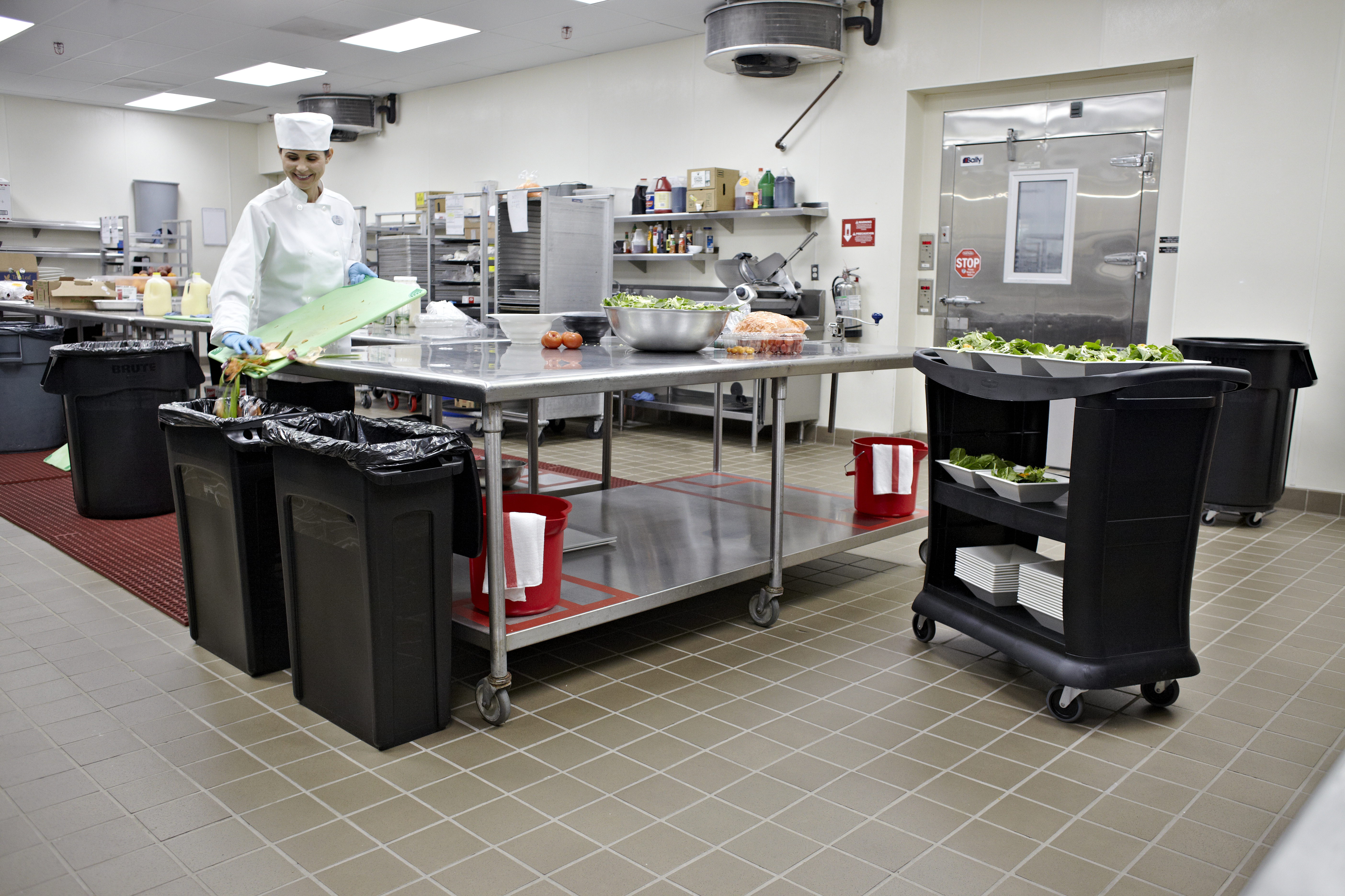 The Rubbermaid Commercial Executive Series Utility Cart brings the utmost in style, durability, and functionality to its users.