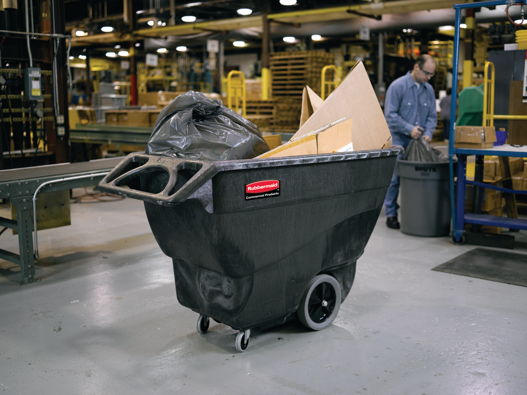 Durable molded trucks handle heavy loads with ease