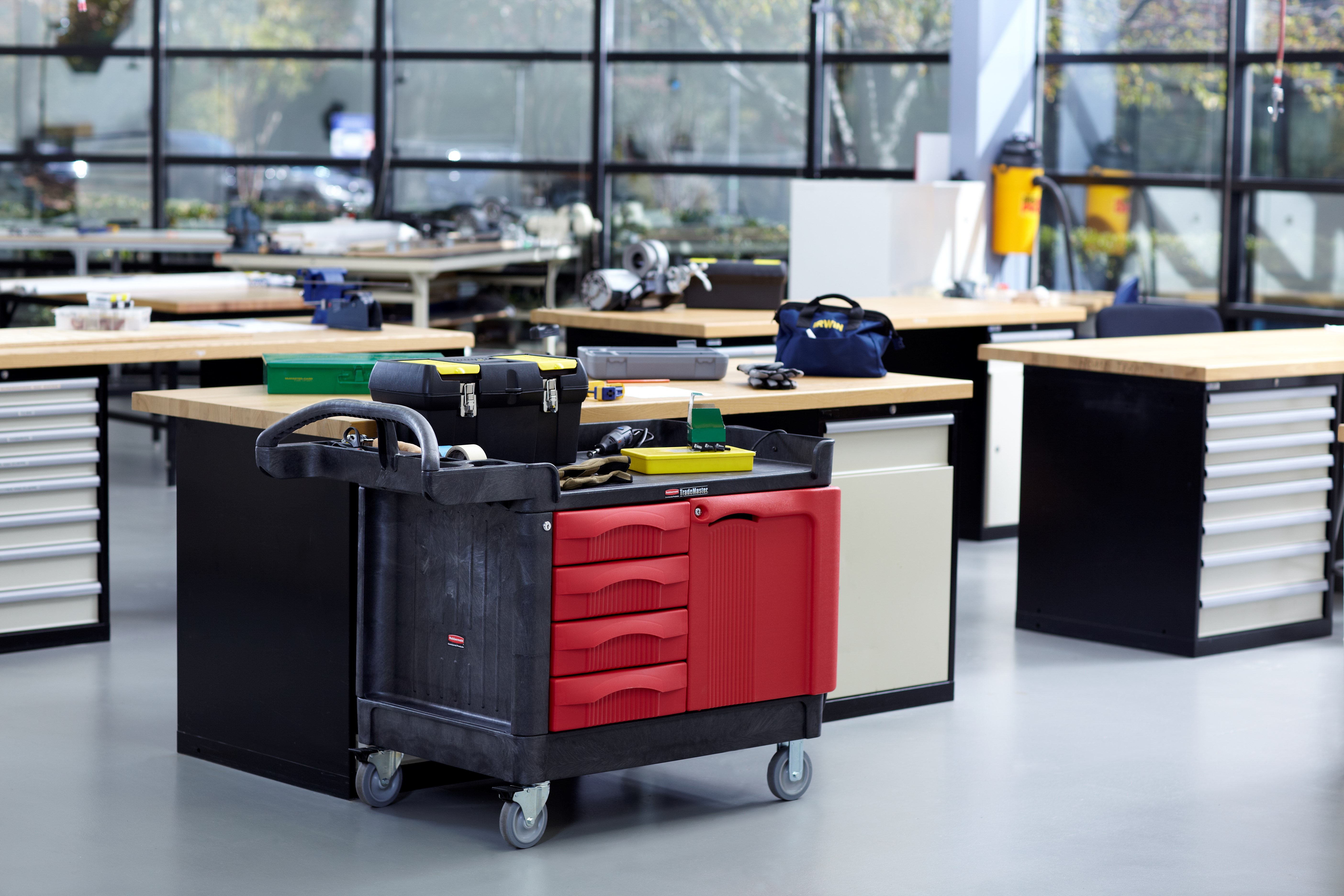 The TradeMaster Cart with 4 Drawers and Cabinet is a complete tool storage and mobile workbench system, with shelving and cabinet configurations to meet any storage needs.