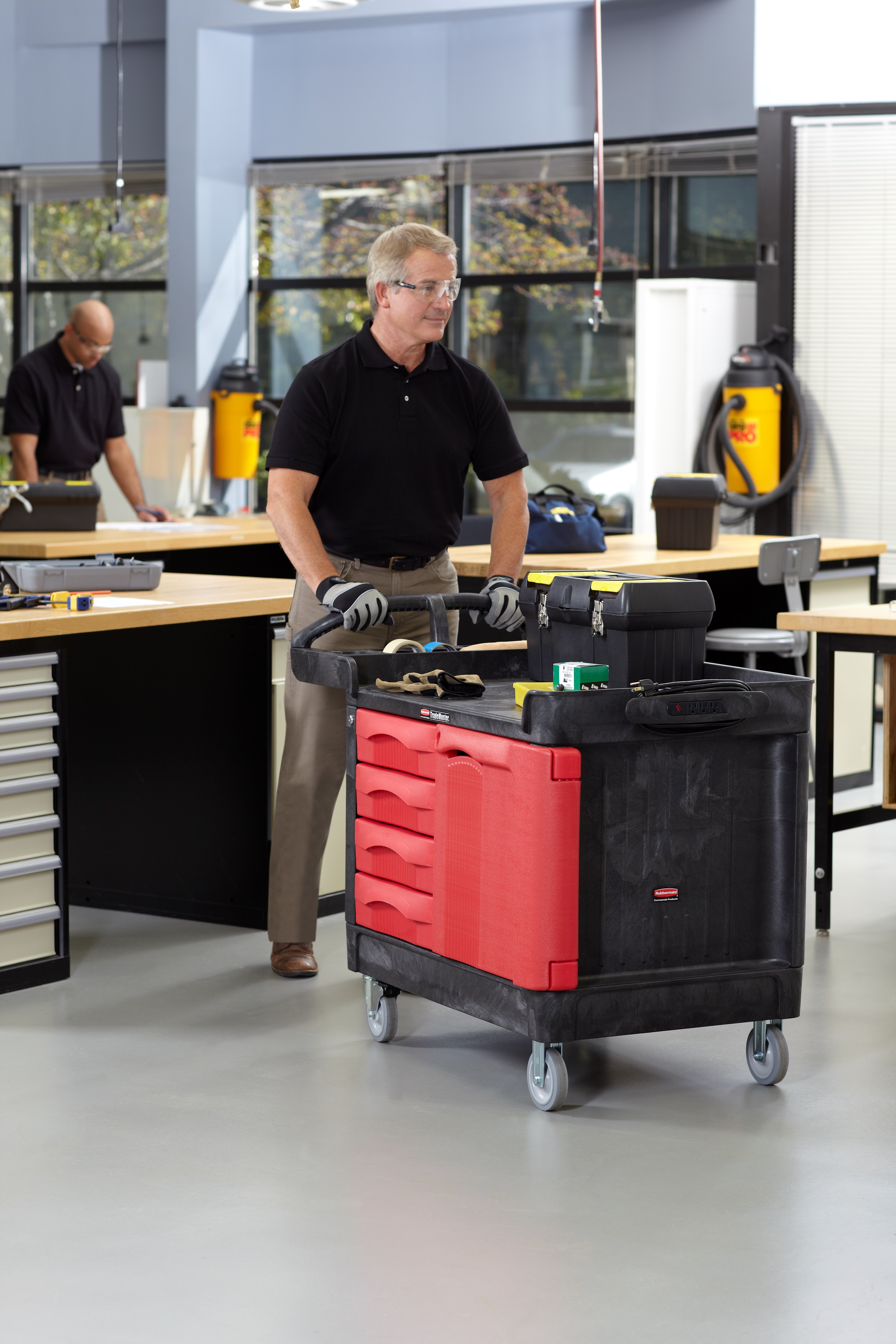 The Rubbermaid Commercial TradeMaster 4-Drawer Cabinet Utility Cart creates a rolling work center capable of transporting up to 750 lbs. on two 5" non-marking casters and two 5" locking swivel casters.