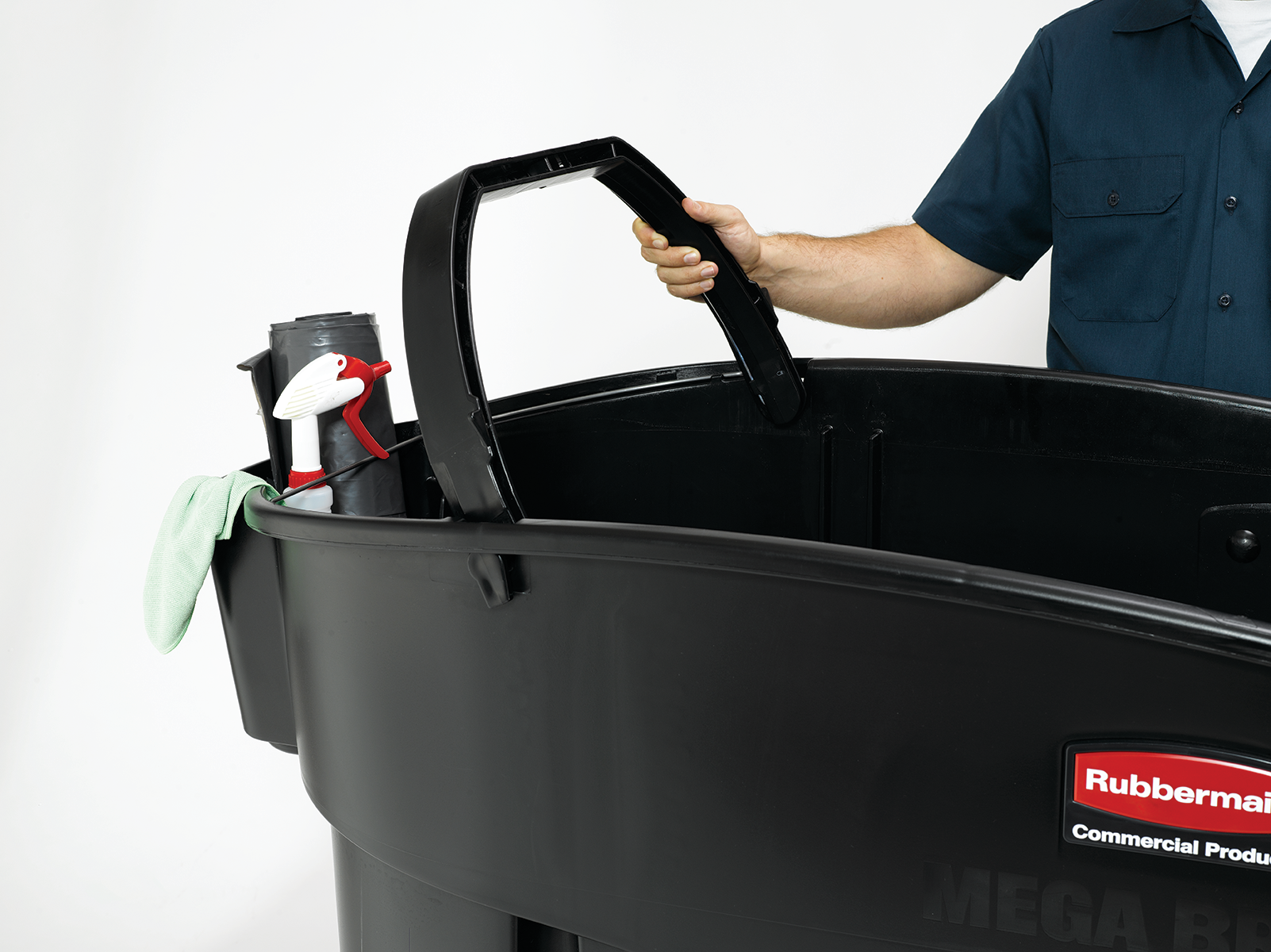 Der mobile Mega-BRUTE®-Sammelbehälter von Rubbermaid Commercial ist eine sehr vielseitige Lösung für das Sammeln und Sortieren von Großabfällen.