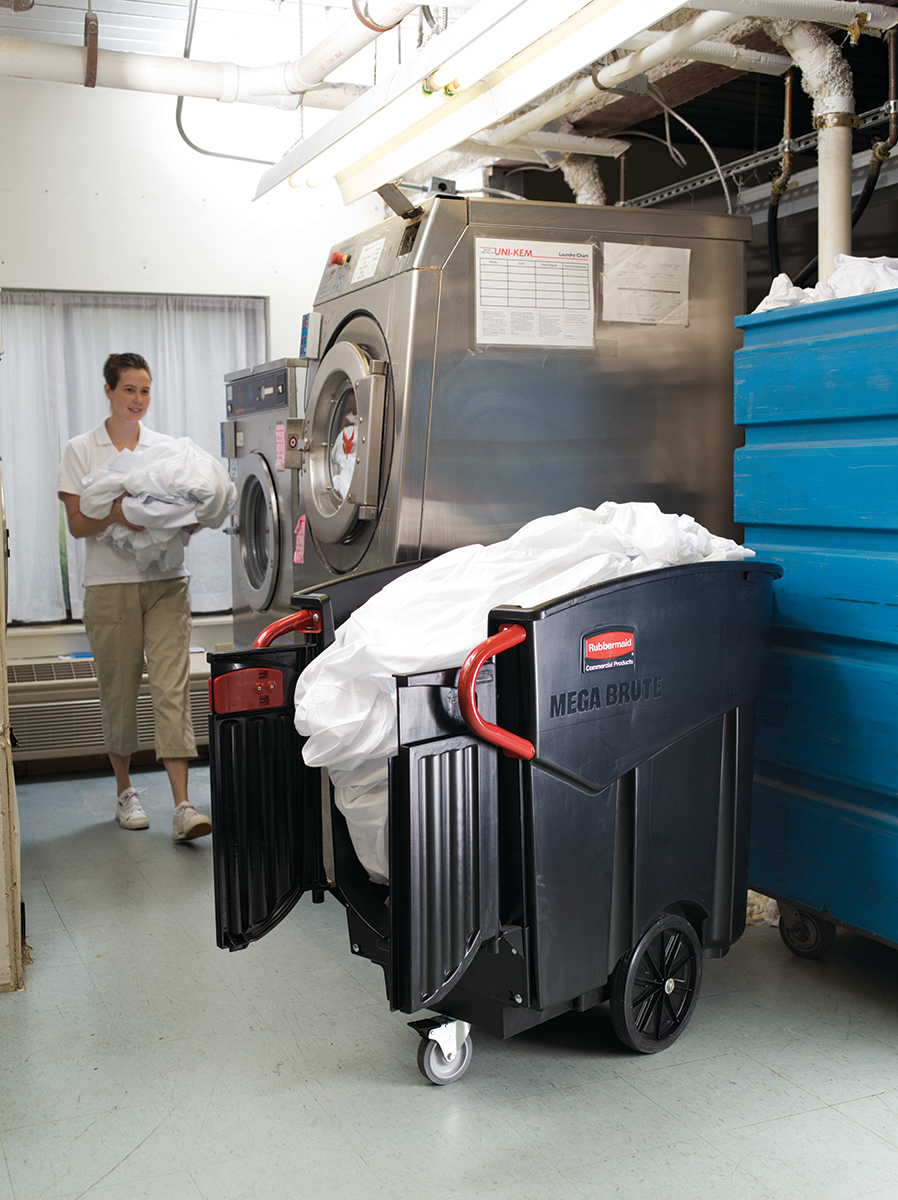 Der mobile Mega-BRUTE®-Sammelbehälter von Rubbermaid Commercial ist eine sehr vielseitige Lösung für das Sammeln und Sortieren von Großabfällen.