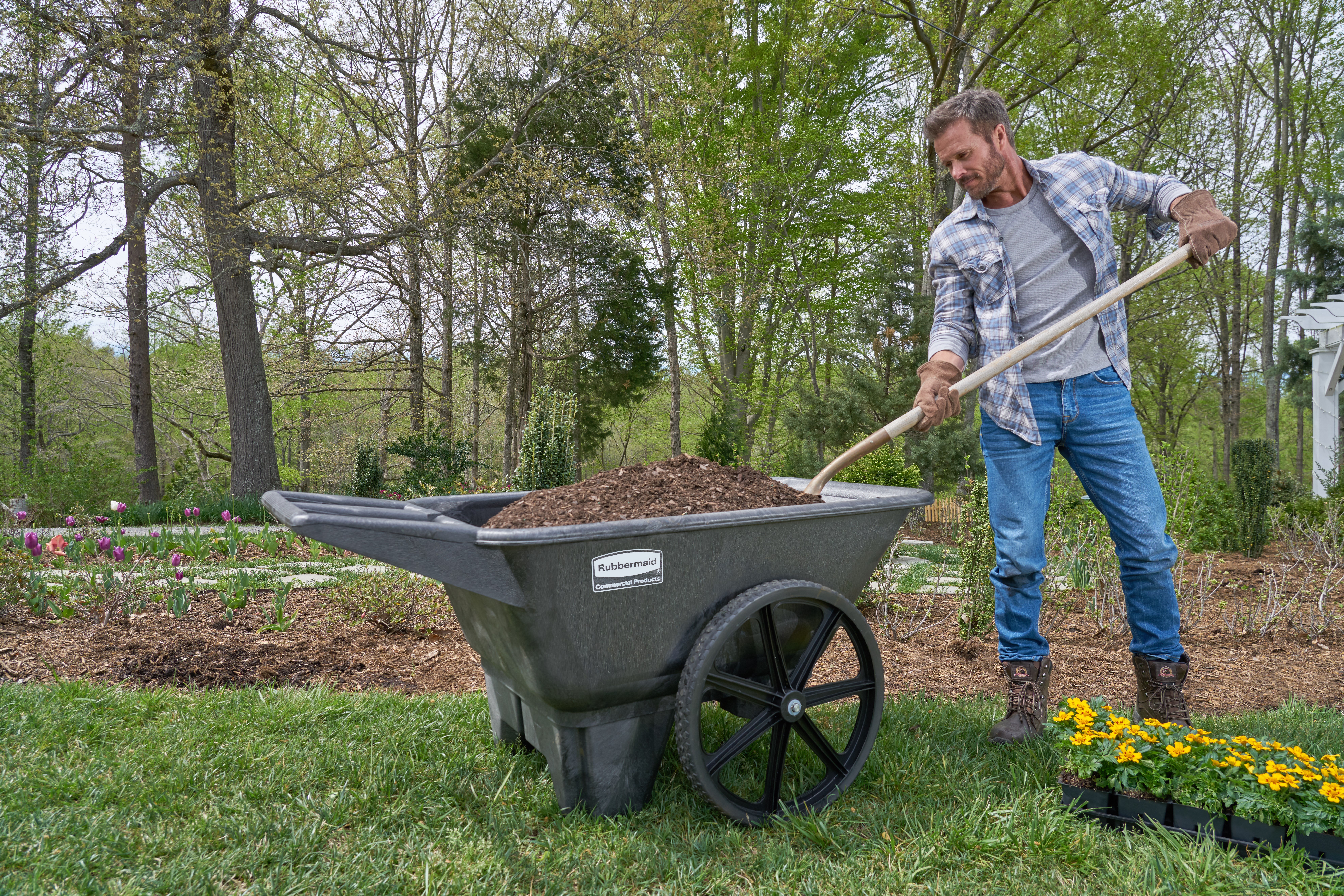 The Rubbermaid Commercial Big Wheel Cart is a professional-grade wheelbarrow that can support up to 300 lbs.