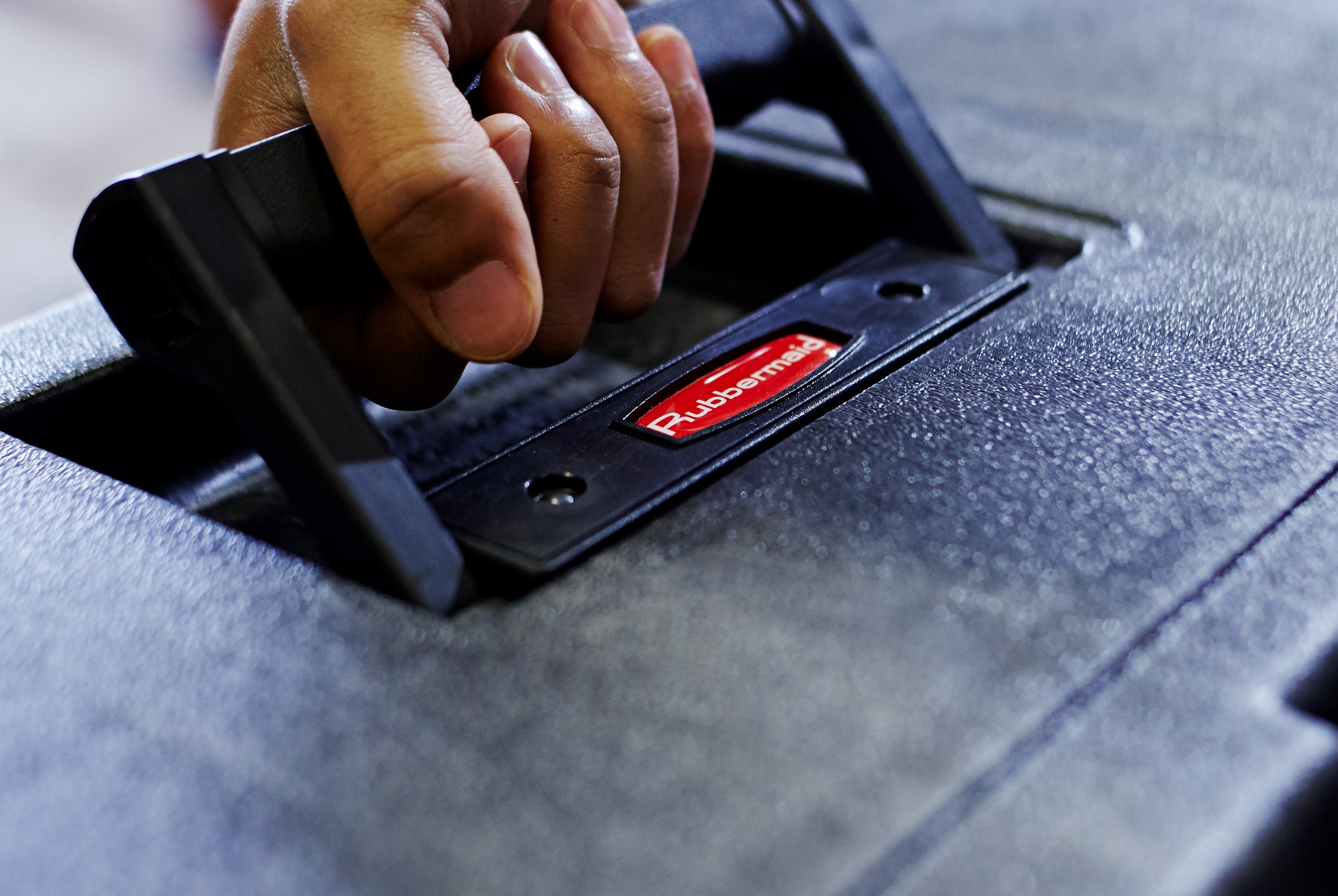 The Rubbermaid Commercial professional grade tool box for commercial/industrial use. Made of sturdy structural foam construction that won’t rust, dent, chip, or peel.