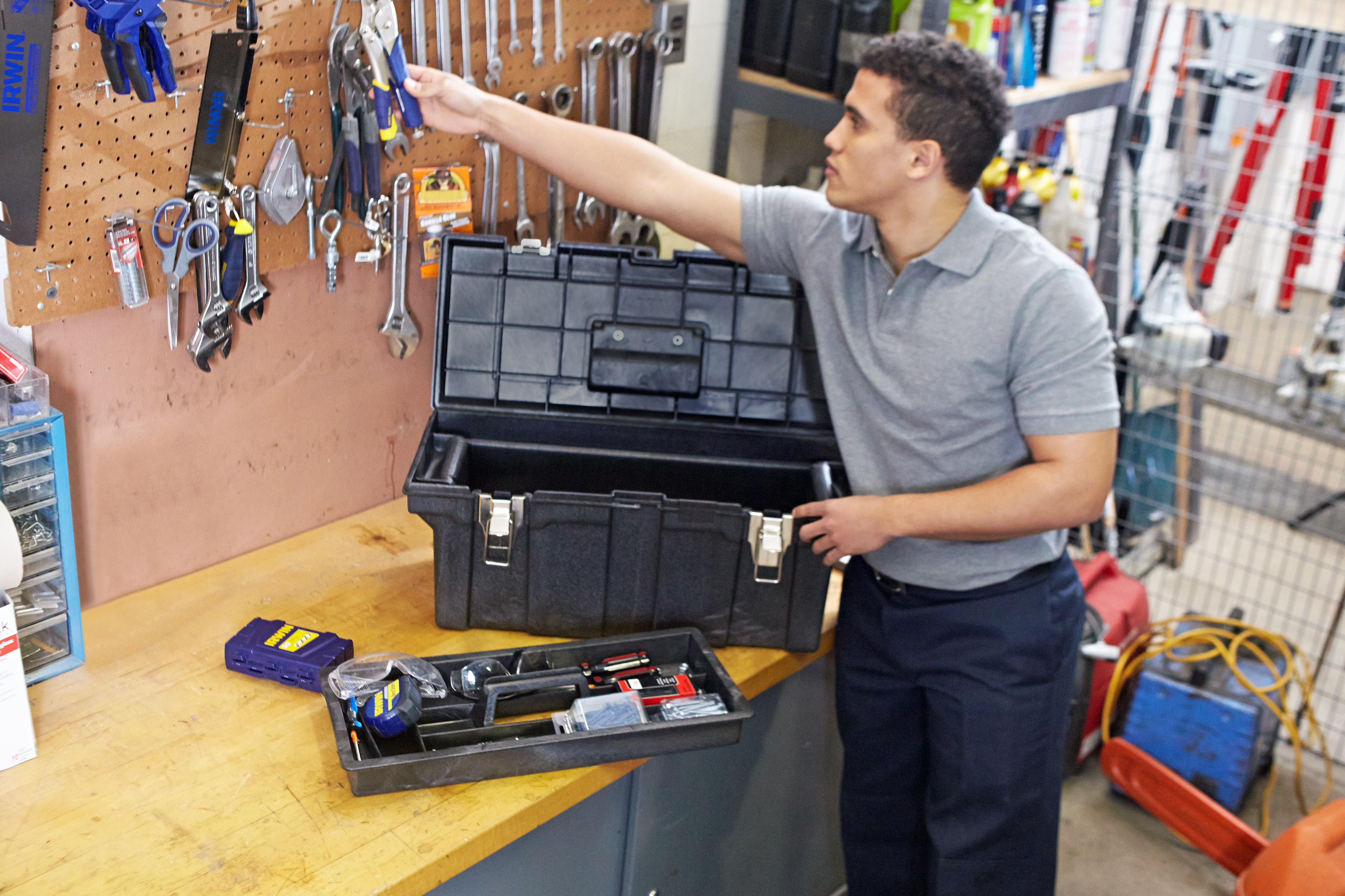 The Rubbermaid Commercial professional grade tool box for commercial/industrial use. Made of sturdy structural foam construction that won’t rust, dent, chip, or peel.