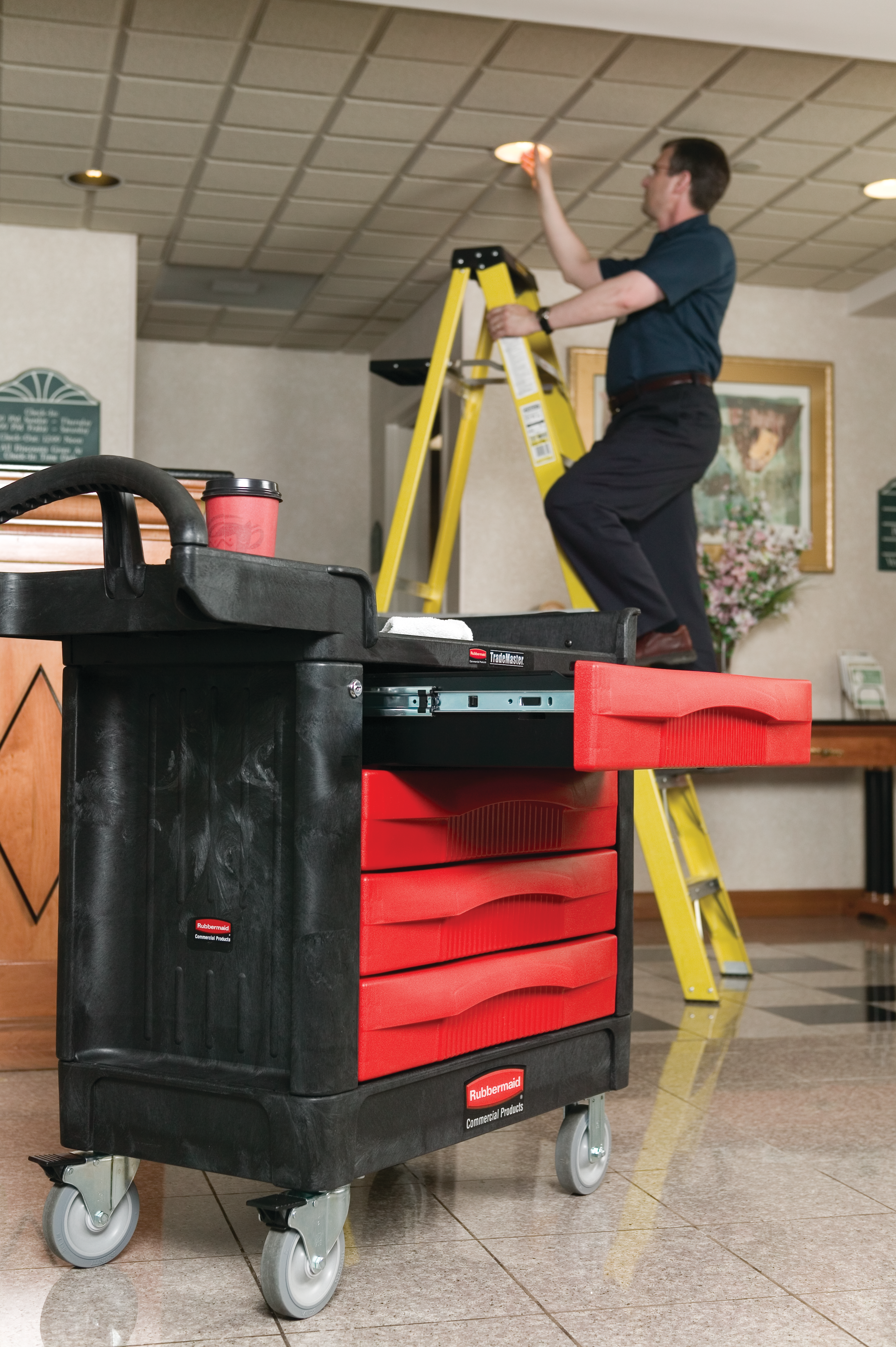 The Rubbermaid Commercial TradeMaster Utility Cart easily transports tools and supplies where you need them.