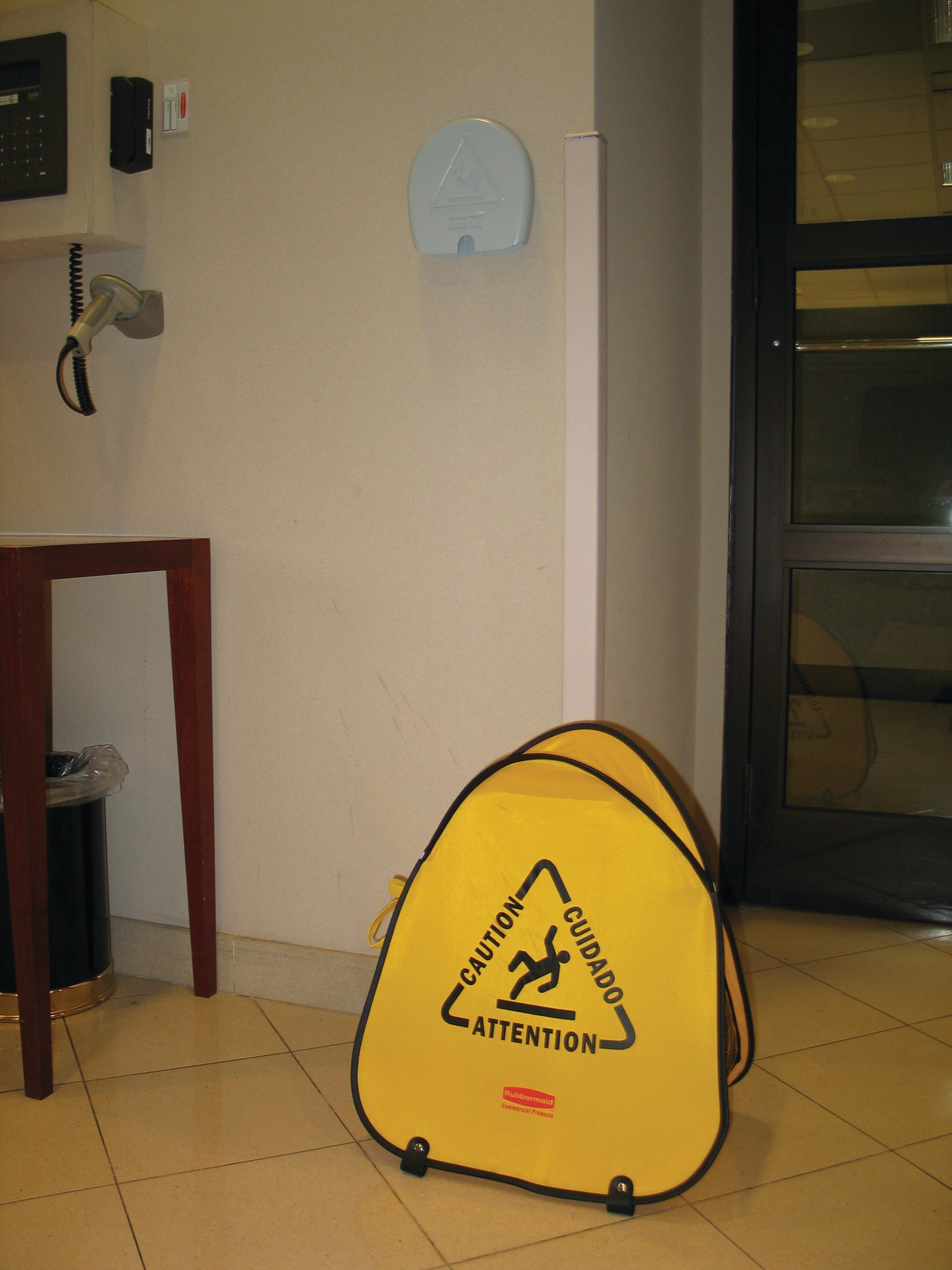 Large cone folds with a simple twist and slides into compact shell for handy storage. Multilingual safety communication utilizes ANSI/OSHA-compliant color and graphics.