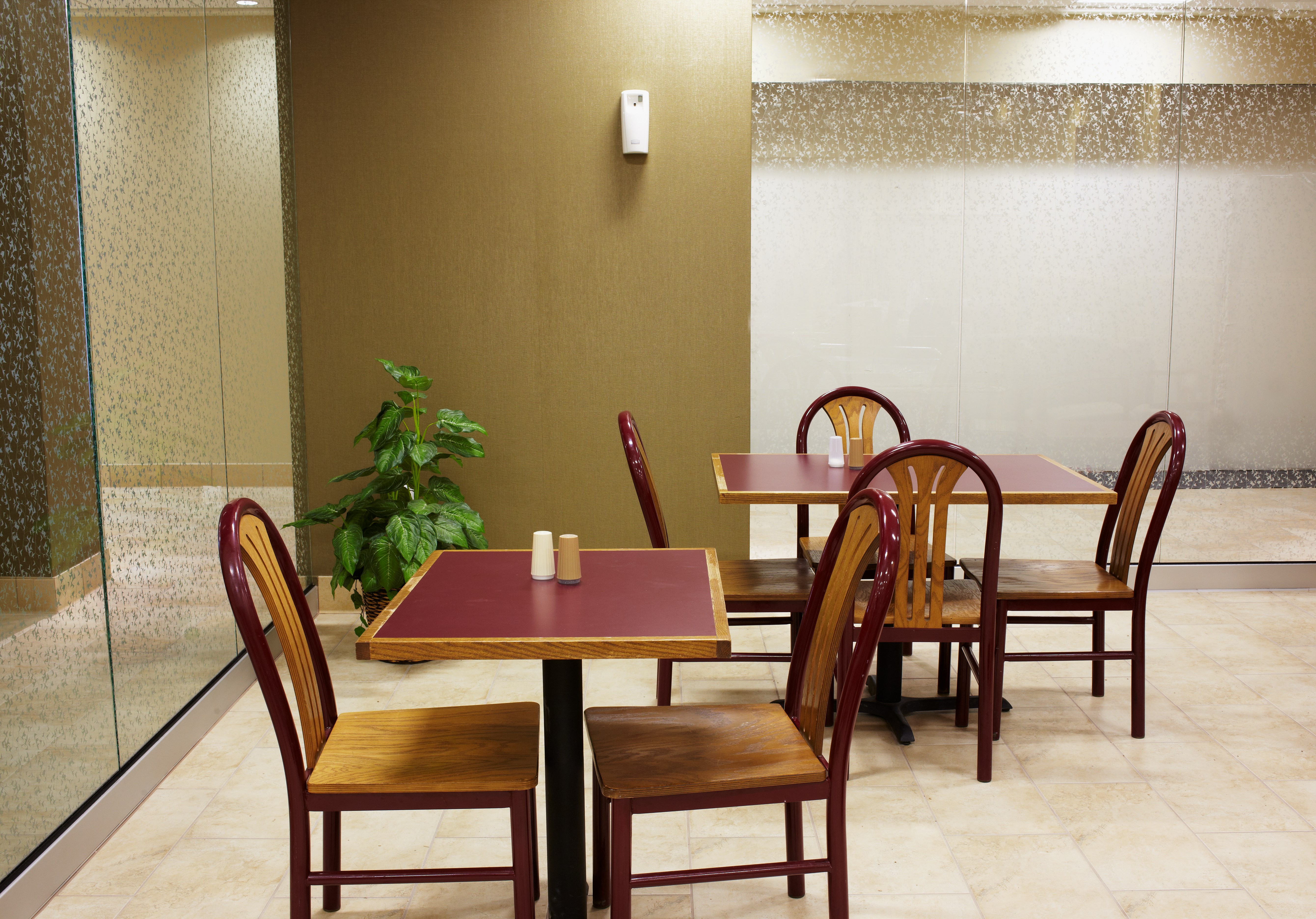 Microburst® 9000 aerosol odor control systems deliver a cost-effective, programmable solution with all the power and performance of standard dispensers.