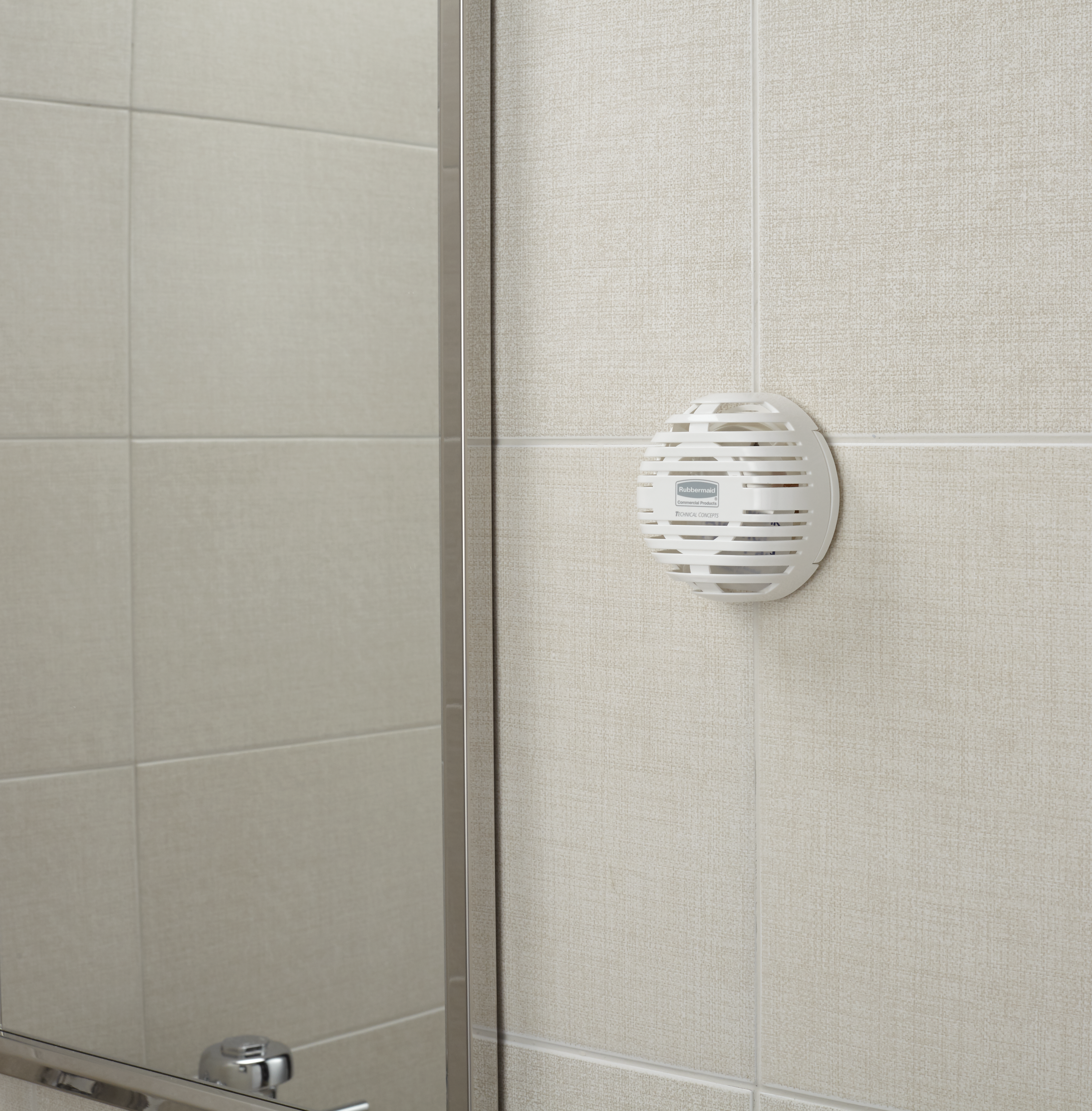 The Rubbermaid Commercial TCell™ 2.0 is a sleek odour control system that utilizes advanced fuel cell technology to deliver a precise, timed dose of high-quality fragrance for up to 45 days.