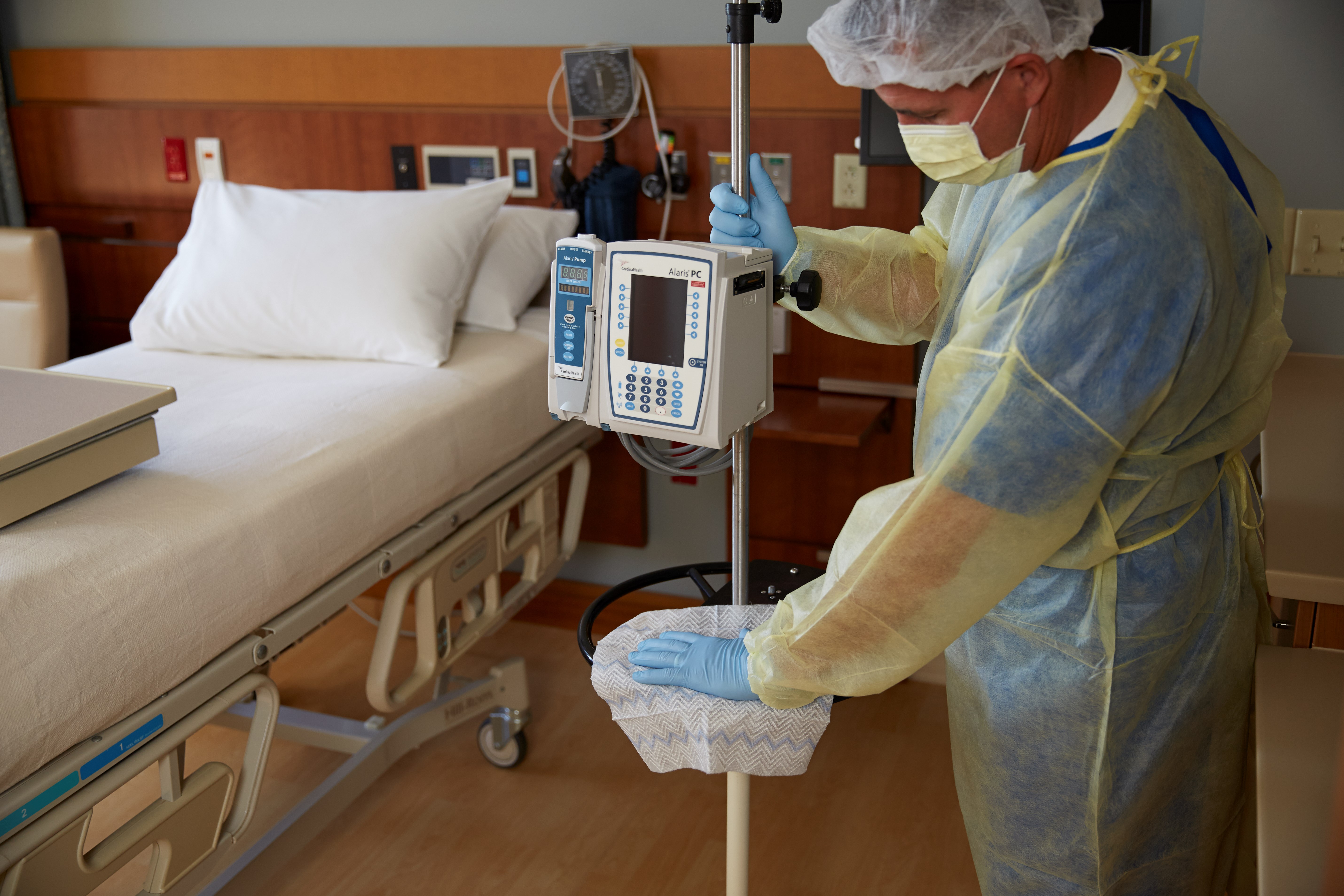 HYGEN™ Disposable Microfiber is proven to remove 99.9% of tested viruses and bacteria. Innovative technology knits microfiber yarn into a non-woven substrate, creating unique, disposable microfiber.