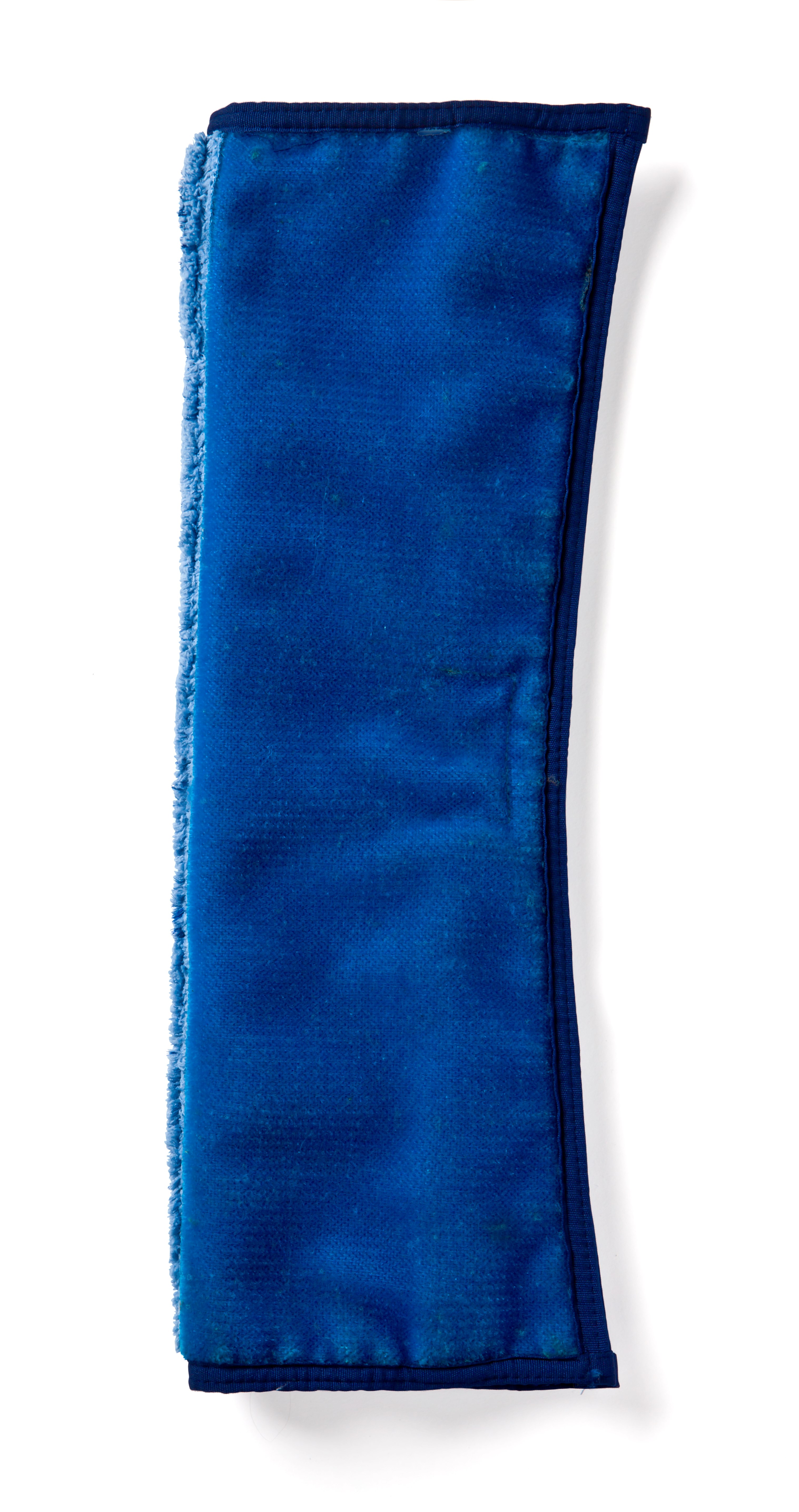 HYGEN™ PULSE™ Rough Surface Scrub Microfiber Wet Pad is double-sided to provide twice the coverage and consistent, streak-free cleaning to stop the chain of infection.