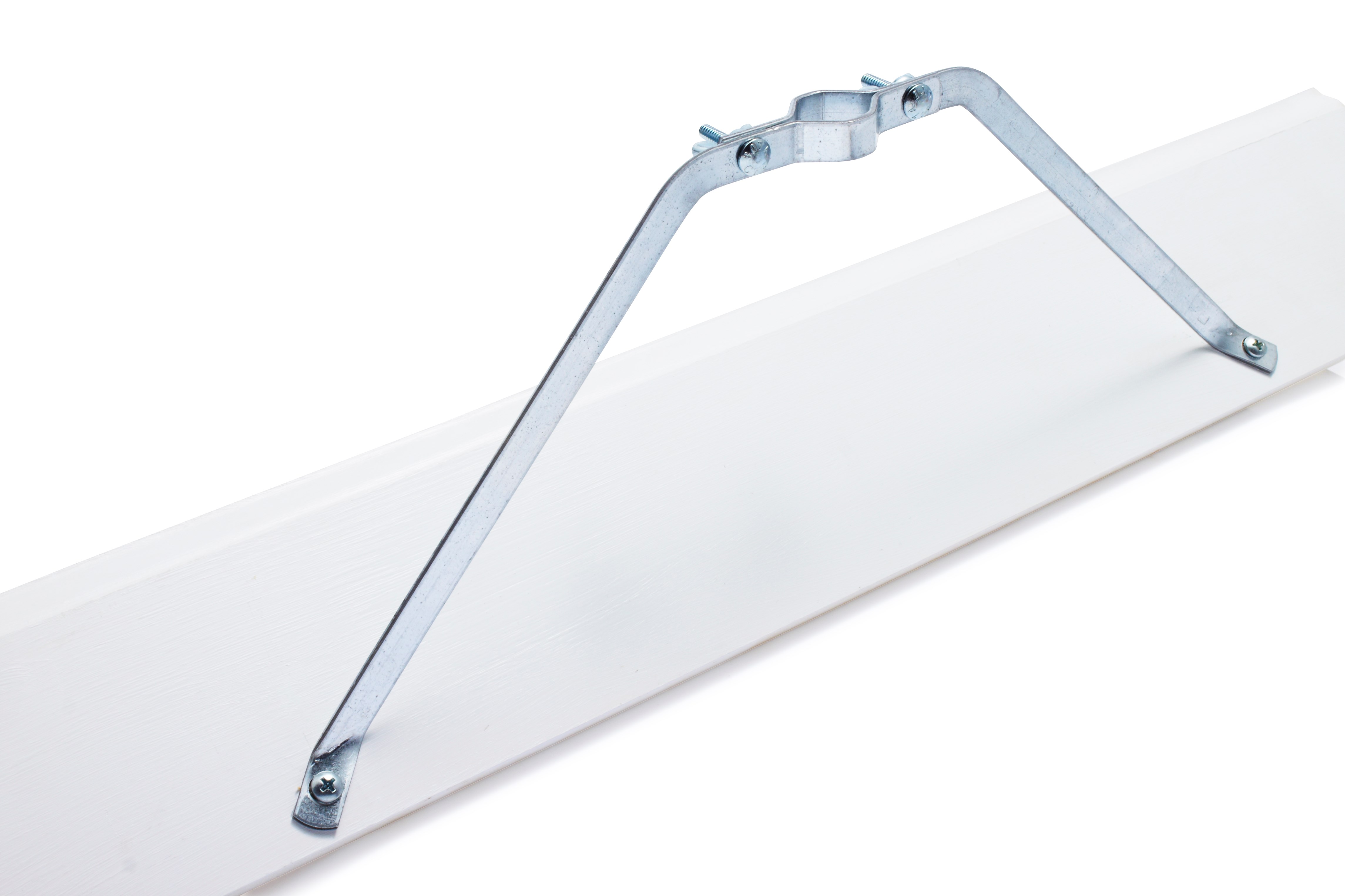 Angle Brace FG9B7100 is a wide-angle brace for use with brace brooms.