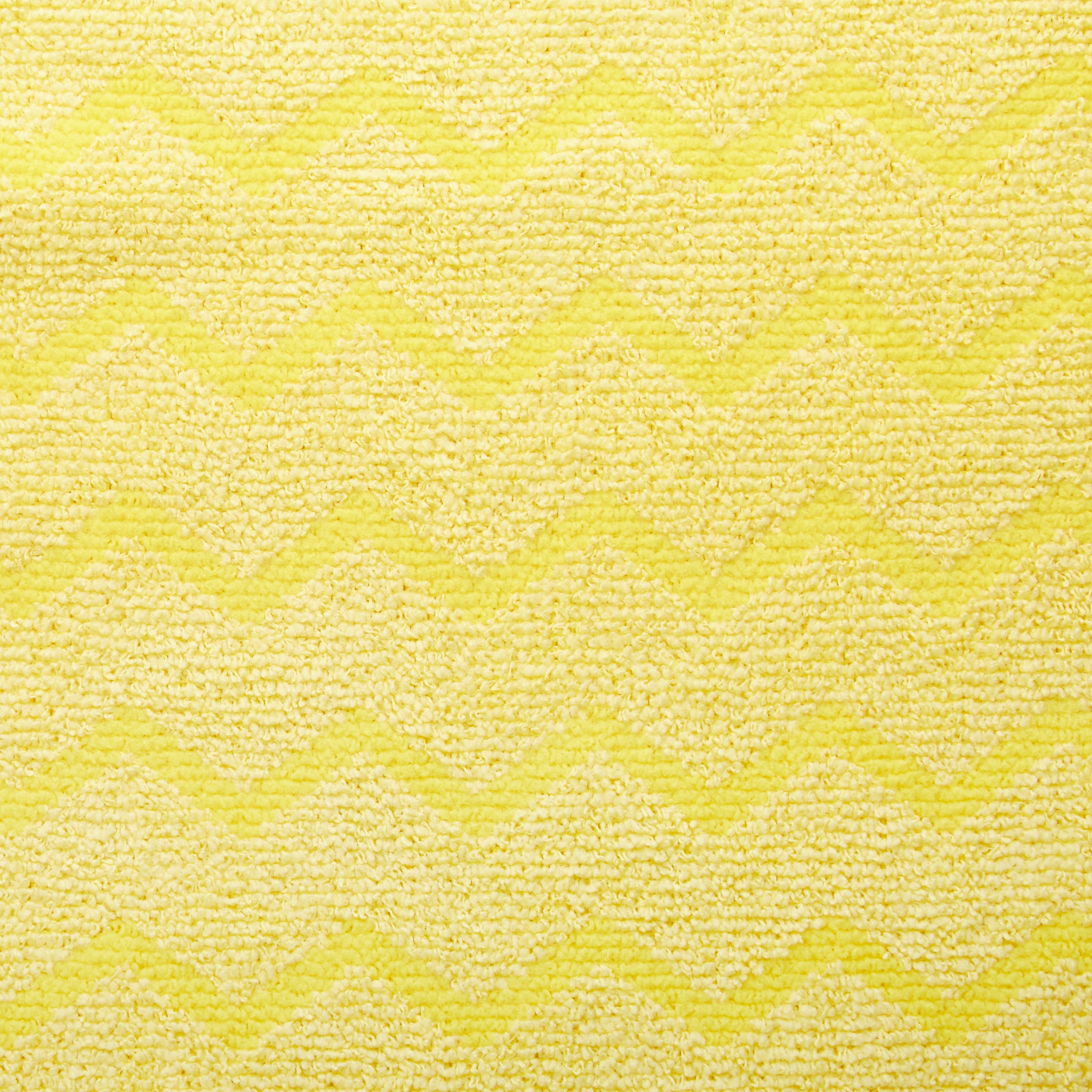 HYGEN™ Microfiber is proven to remove 99.9% or more of tested fungi, viruses, and bacteria*. Combining superior microfiber with a built-in scrubber, HYGEN™ Microfiber helps prevent cross-transmission and reduces the risk of healthcare-associated infections.