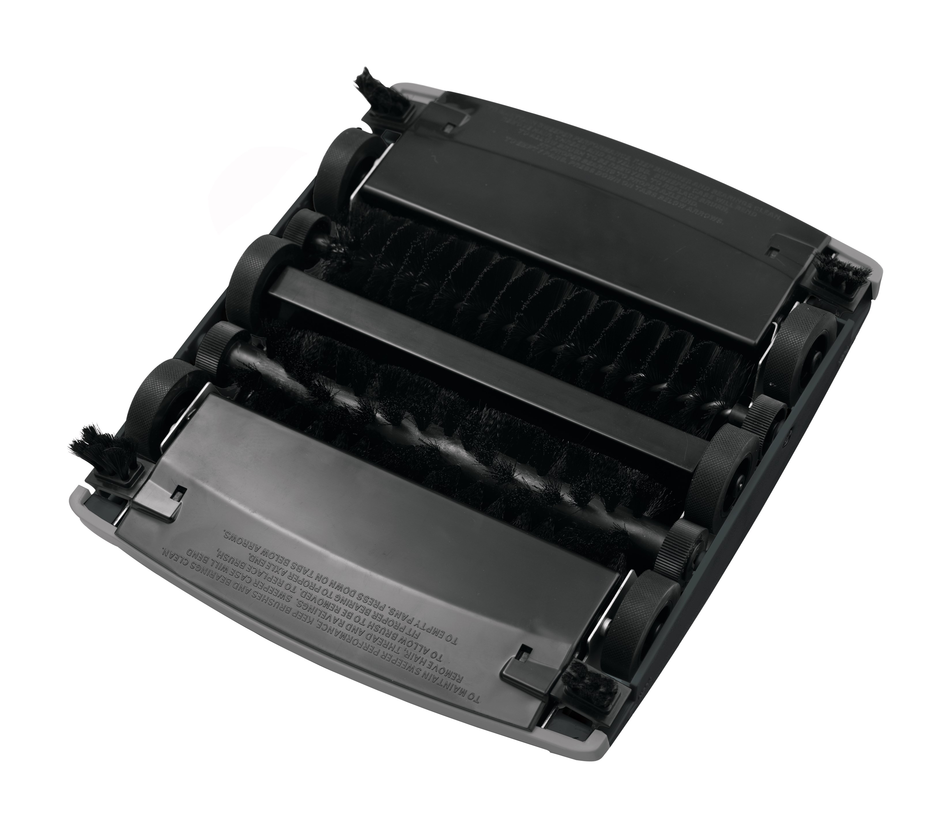 Two bristle brush rolls provide effective cleaning power to collect dust, dirt, and debris.