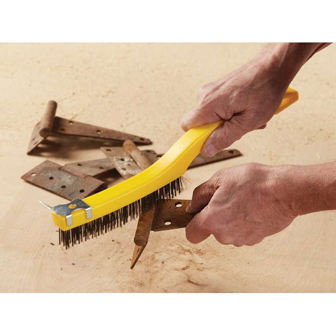 This brush has steel wire bristles. Long plastic handle. Includes a scraper for those needing extra cleaning power. 14-inch length, 3-inch by 19-inch bristle pattern.