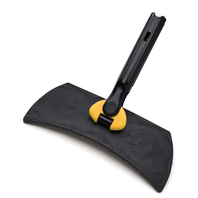 El armazón Flexi-Frame para microfibra Rubbermaid Commercial HYGEN™ se ajusta a superficies curvas para una mejor recogida, lo que permite limpiar más rápido y de manera más eficaz.