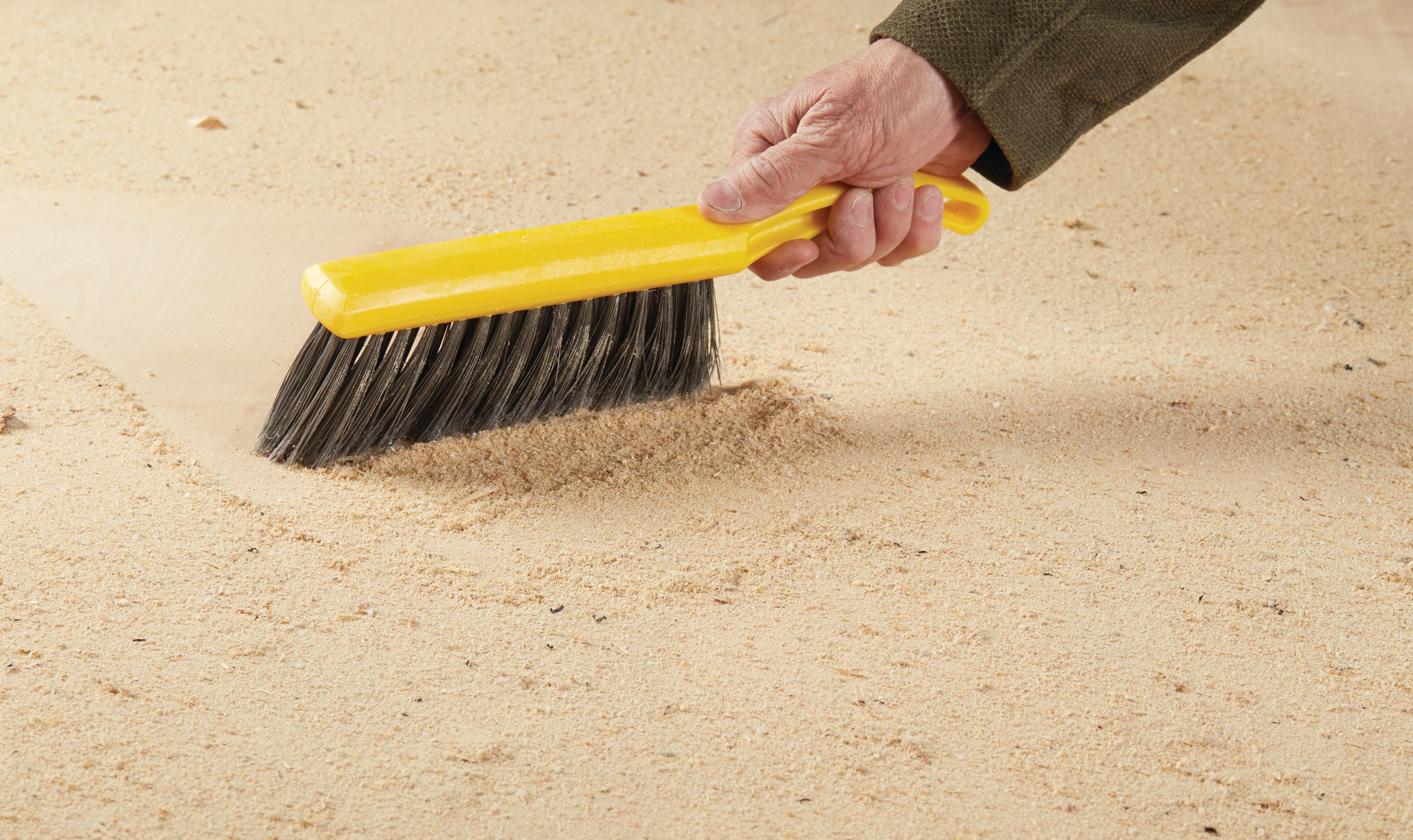 Plastic Block Counter Brush FG634200 is a counter brush with a structural foam block.