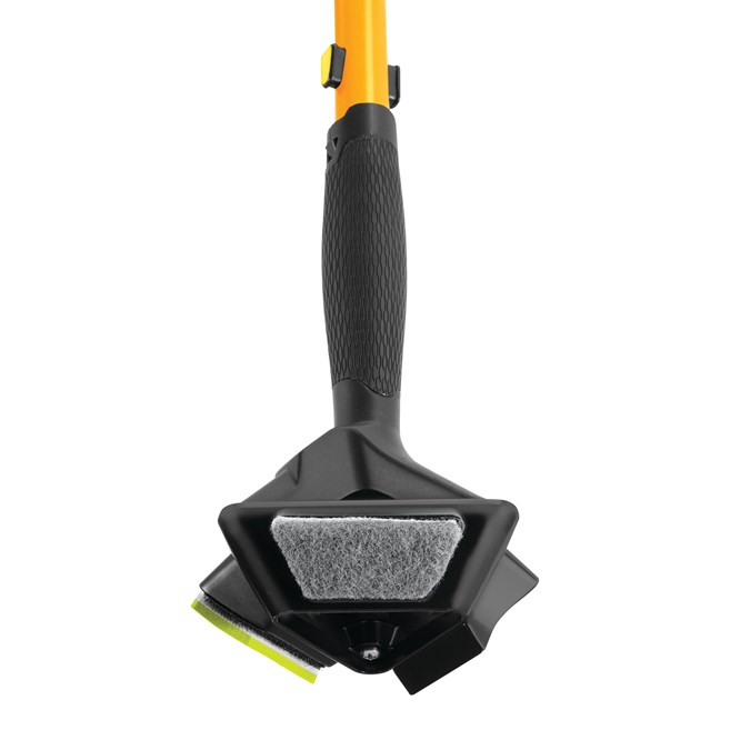 The Rubbermaid Commercial Maximizer™ cleaning tools help workers save time by reducing steps in a task, reducing the time of a step and reducing user effort.  Engineered to last and designed to perform in a variety of common spaces, Maximizer cleaning tools deliver fast, consistent results shift after shift.