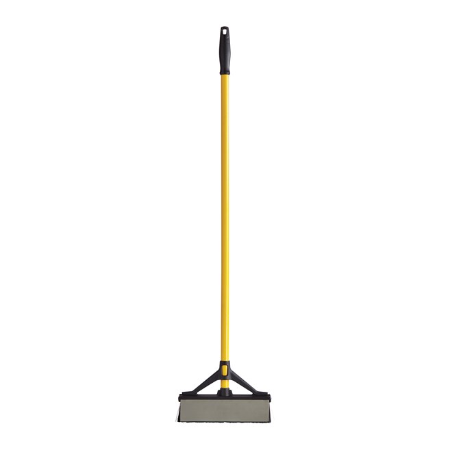 The Rubbermaid Commercial Maximizer™ cleaning tools help workers save time by reducing steps in a task, reducing the time of a step and reducing user effort.  Engineered to last and designed to perform in a variety of common spaces, Maximizer cleaning tools deliver fast, consistent results shift after shift.