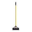 The Rubbermaid Commercial Maximizer™ cleaning tools help workers save time by reducing steps in a task, reducing the time of a step and reducing user effort.  Engineered to last and designed to perform in a variety of common spaces, Maximizer cleaning tools deliver fast, consistent results shift after shift.