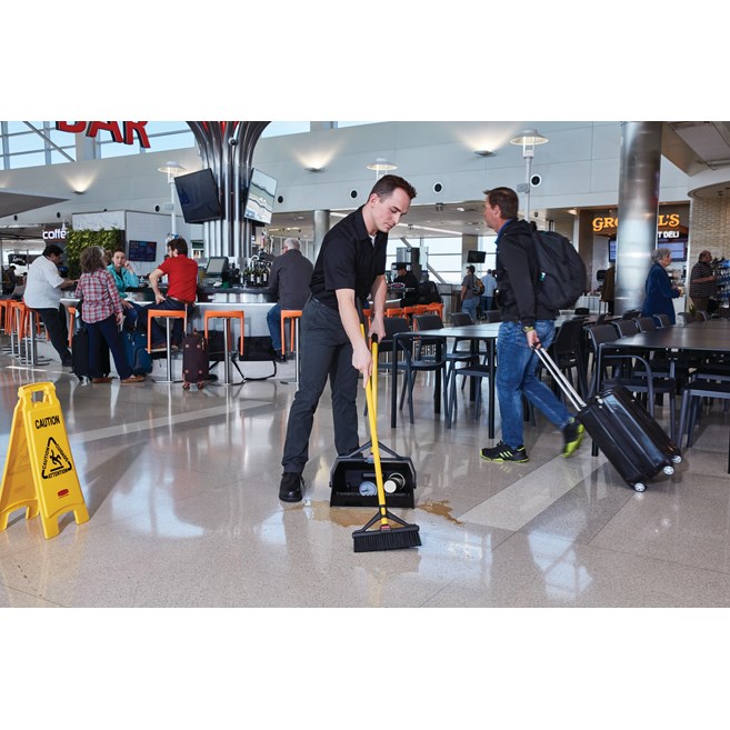 The Rubbermaid Commercial Maximizer™ cleaning tools help workers save time by reducing steps in a task, reducing the time of a step and reducing user effort.  Engineered to last and designed to perform in a variety of common spaces, Maximizer cleaning tools deliver fast, consistent results shift after shift.