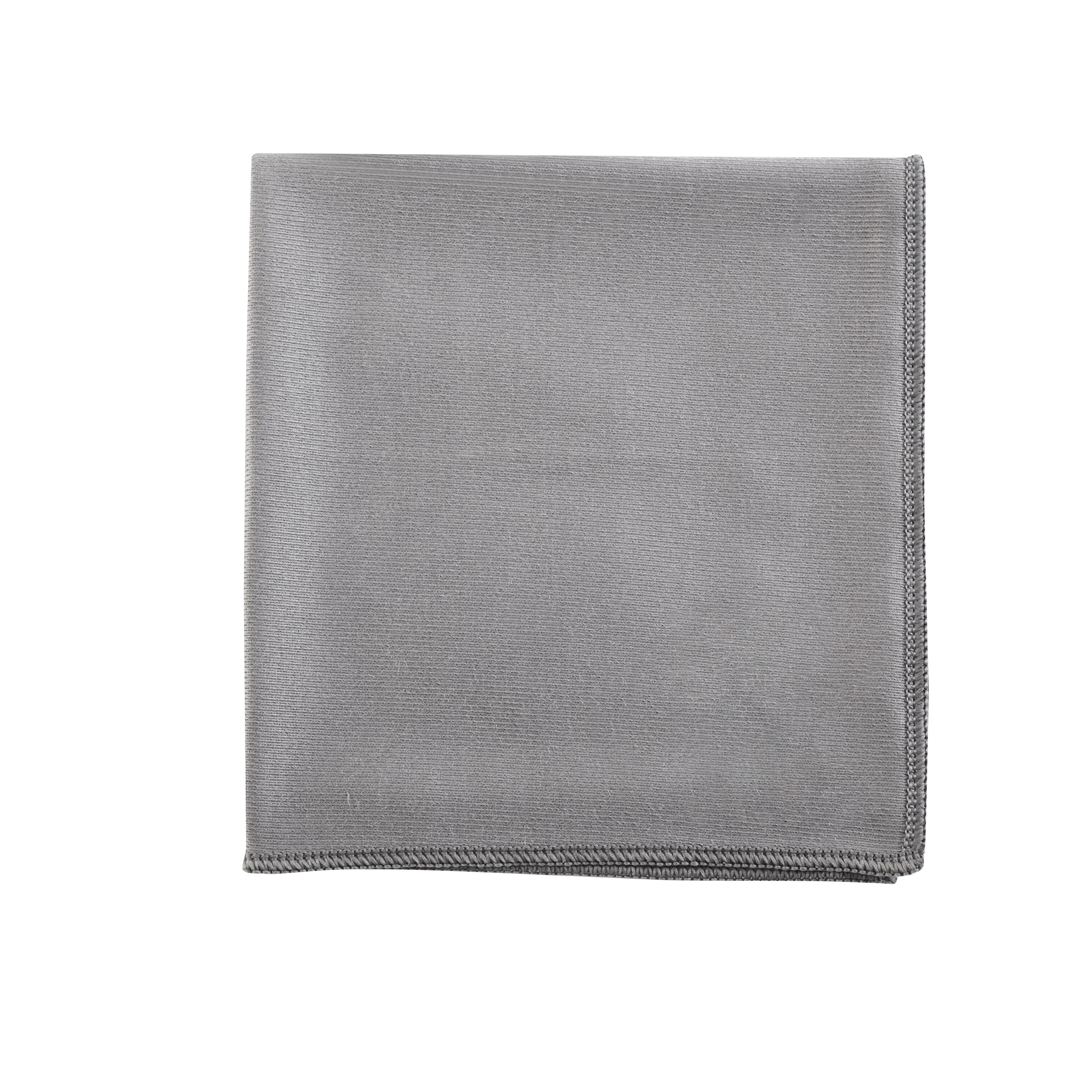 HYGEN™ Mirror and Glass Cloths are designed with premium microfiber construction that leaves no trace of scratches or lint residue behind on glass or mirrored surfaces.