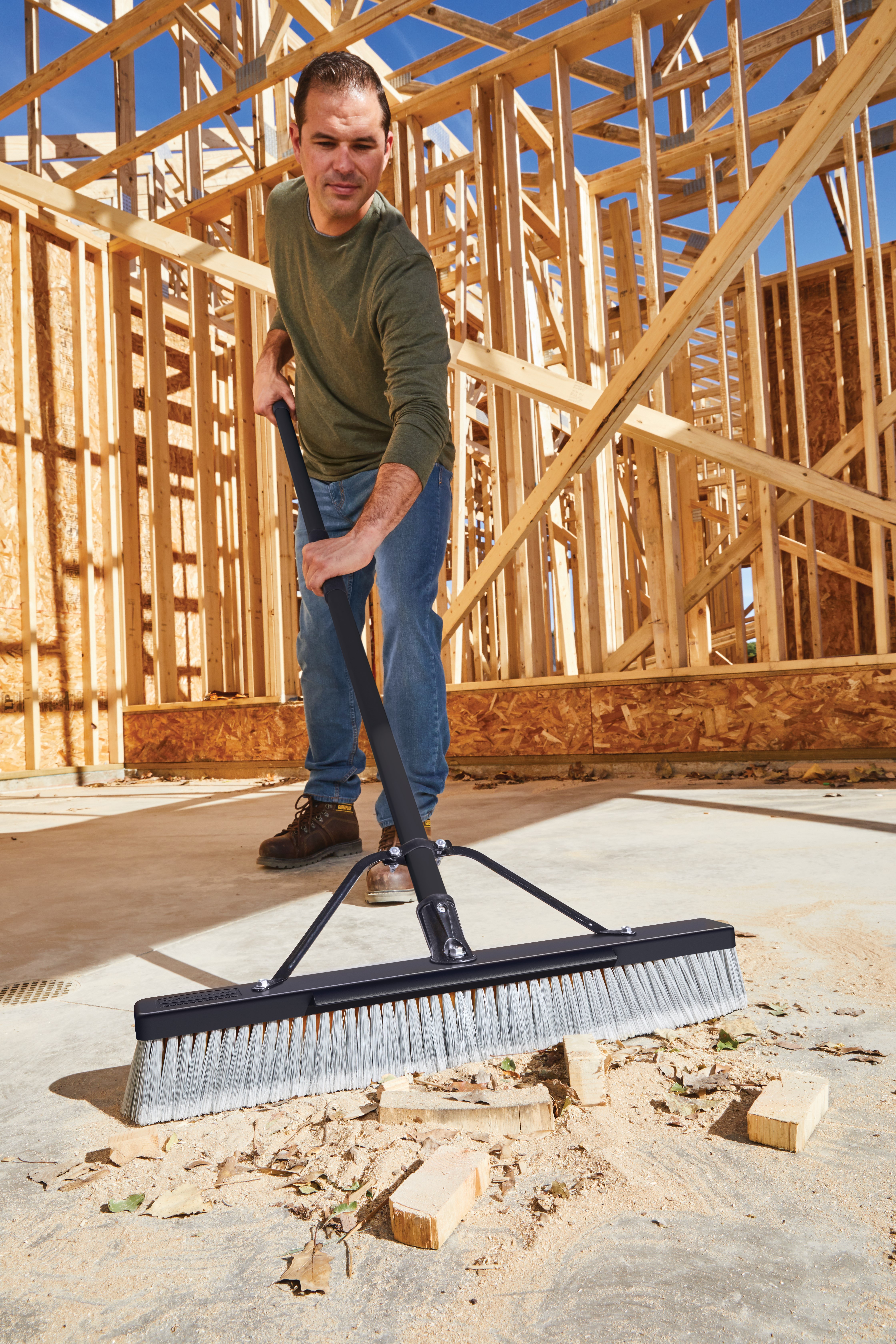 The new push brooms from Rubbermaid Commercial Products offer enhanced features and bristle options to ensure efficient, hassle-free cleanup for the most demanding commercial jobs.