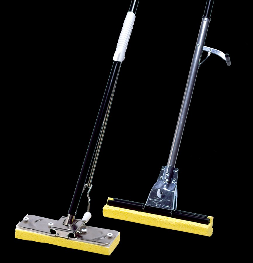 This 12" wide sponge mop features a replaceable synthetic cellulose head and a steel handle with a mounted lever for squeeze-action wringing.