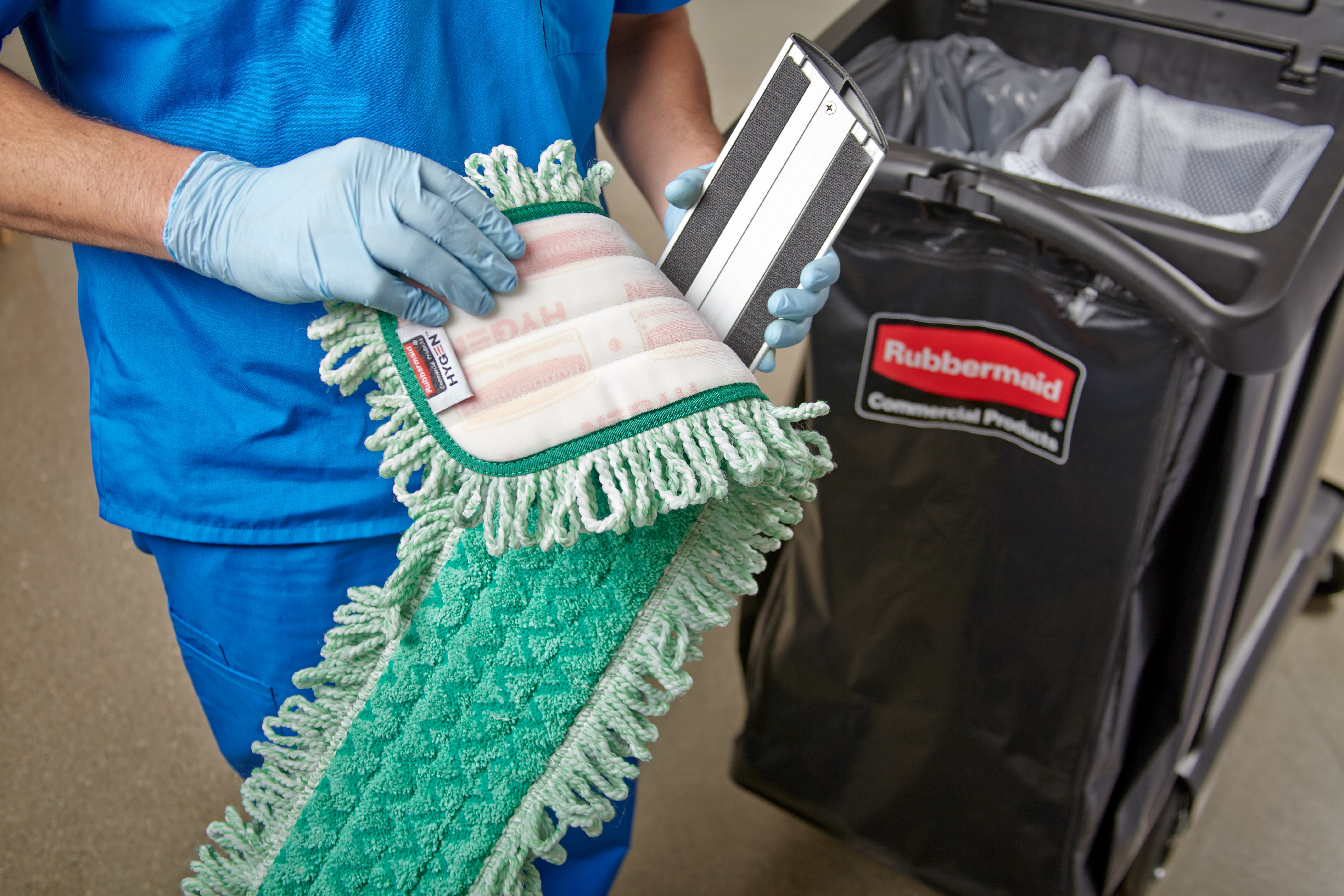 HYGEN™ Quick-Connect Frames features a flat profile that slides easily under furniture and equipment. Trapezoidal shape improves cleaning in corners and other hard to reach areas by reaching the highest spaces with ease.