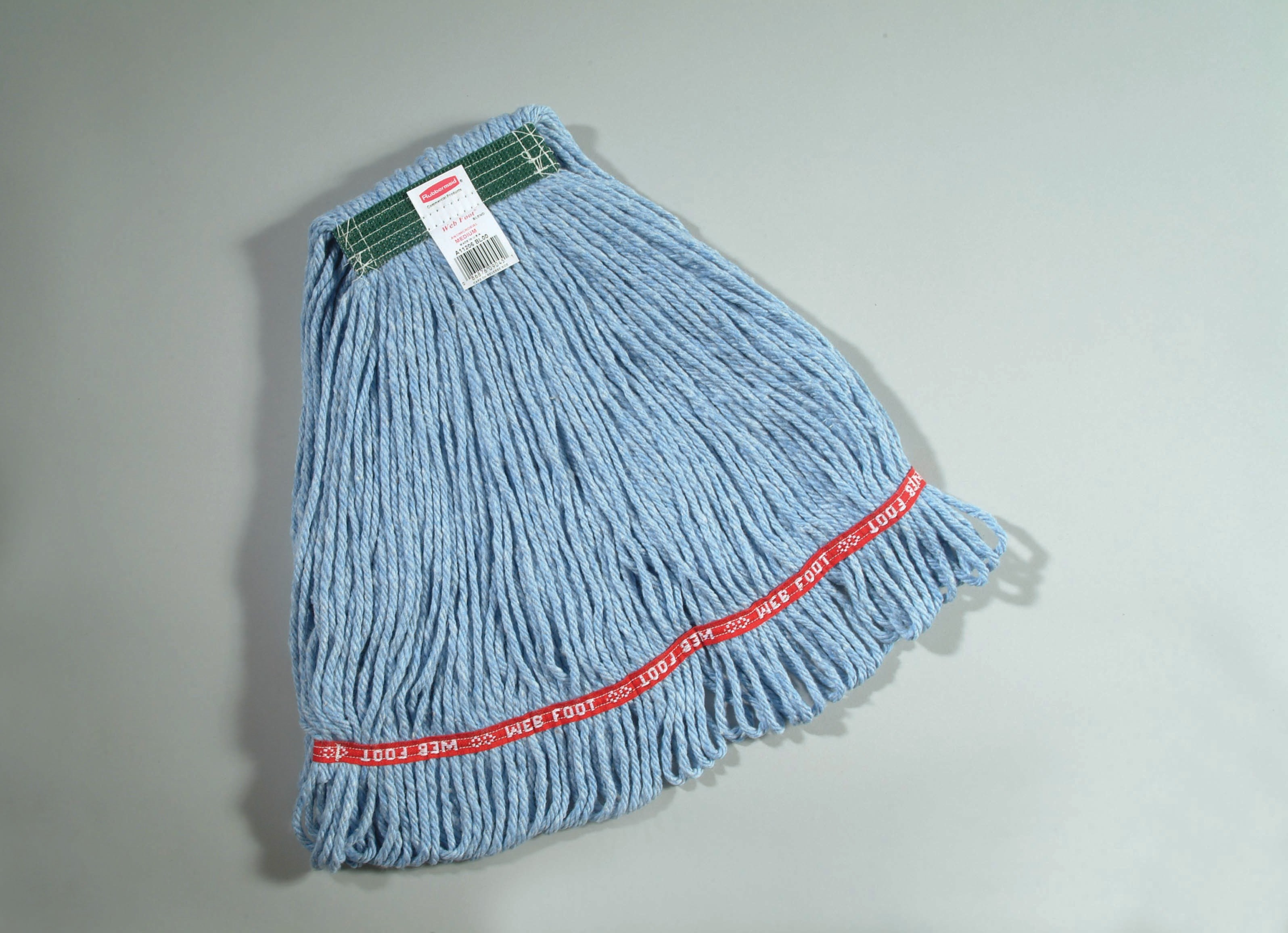 The Rubbermaid Commercial Web Foot® Wet Mops contains a  balanced blend of cotton and synthetic fibers that delivers up to five times the absorbency of cotton mops.