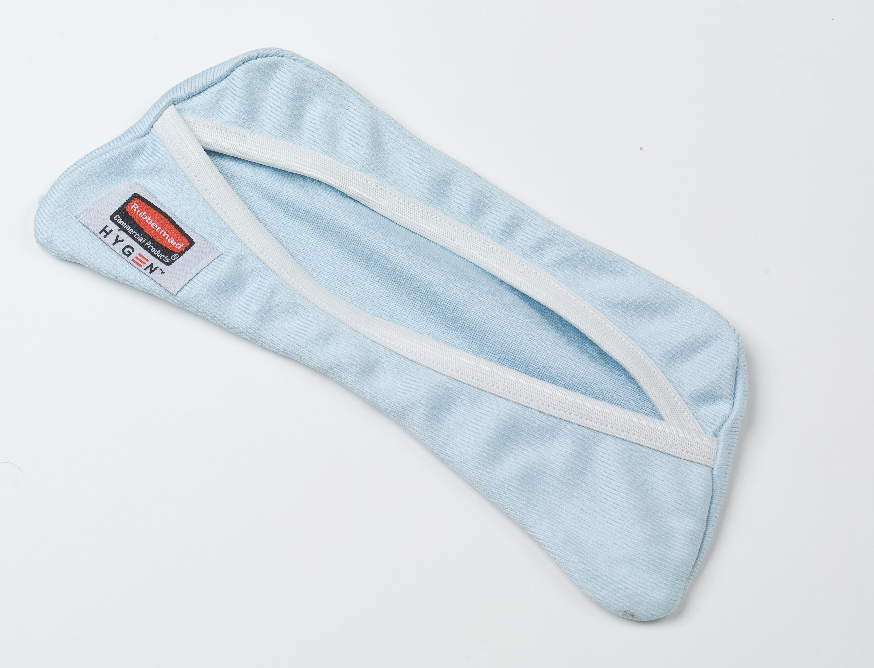 HYGEN™ Microfiber Flexi-Frame Glass Cover is specially designed with premium microfiber construction that leaves no trace of scratches or lint residue behind on glass or mirrored surfaces.