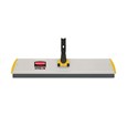 Las estructuras Rubbermaid Commercial HYGEN™ Quick-Connect cuentan con un perfil plano que se desliza fácilmente debajo de los muebles y equipos.