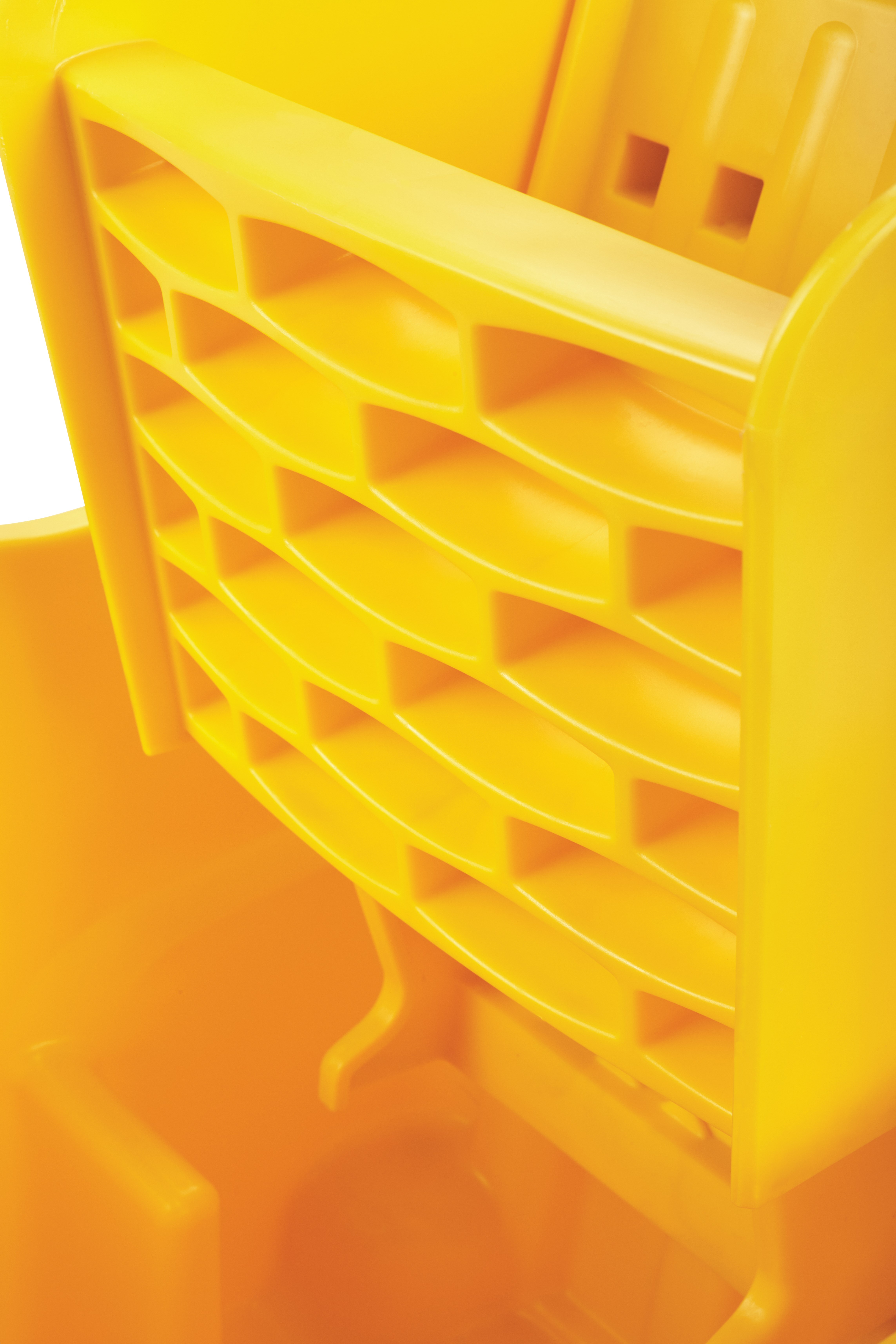 With features that surpass traditional mop buckets, the new generation of WaveBrake® helps to clean floors with less effort to get the job done safer, without sacrificing quality and durability.