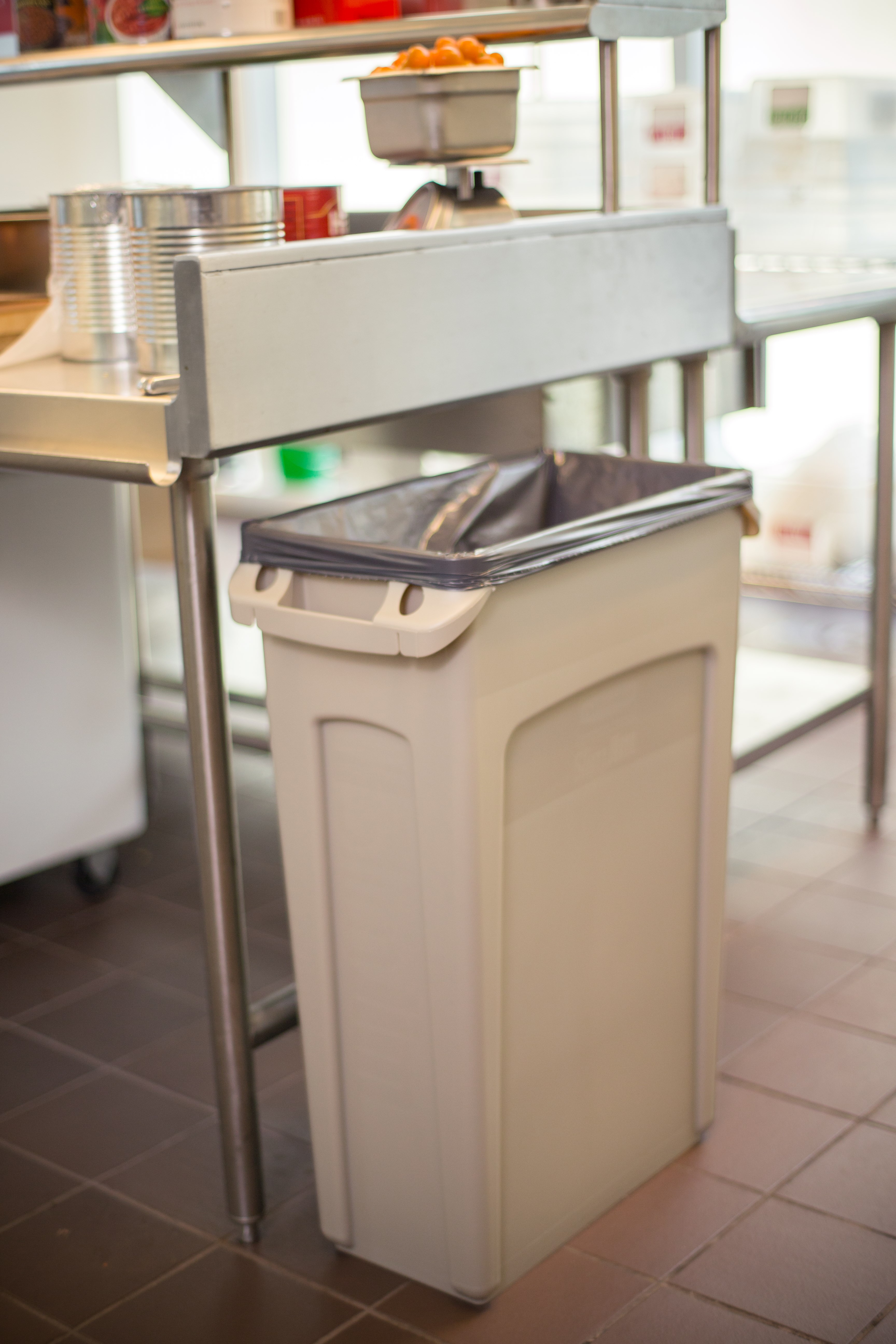 The Rubbermaid Commercial Slim Jim® containers with venting channels offer uncompromised performance in constrained spaces.
