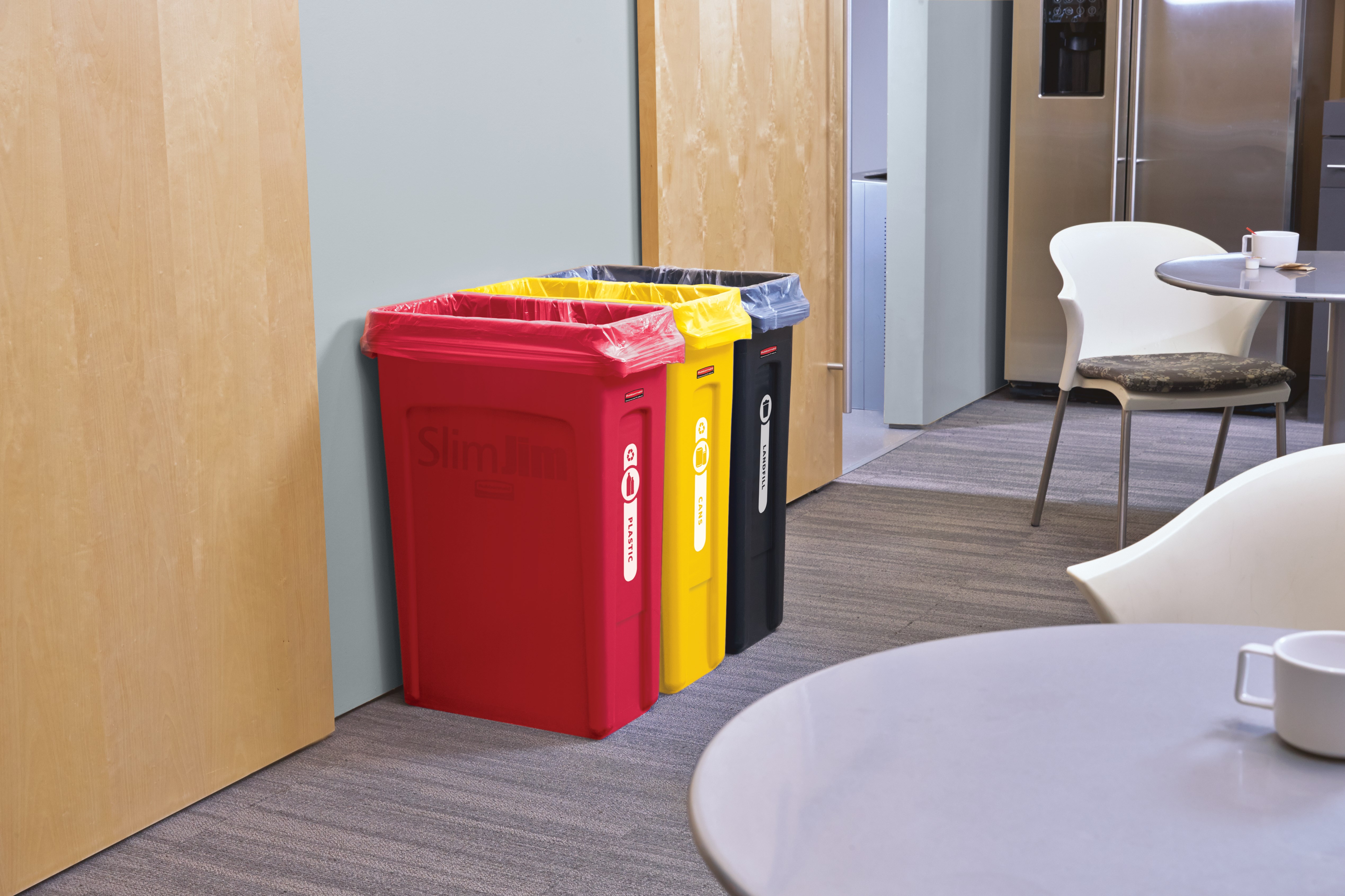 The Rubbermaid Commercial Slim Jim® containers with venting channels offer uncompromised performance in constrained spaces.