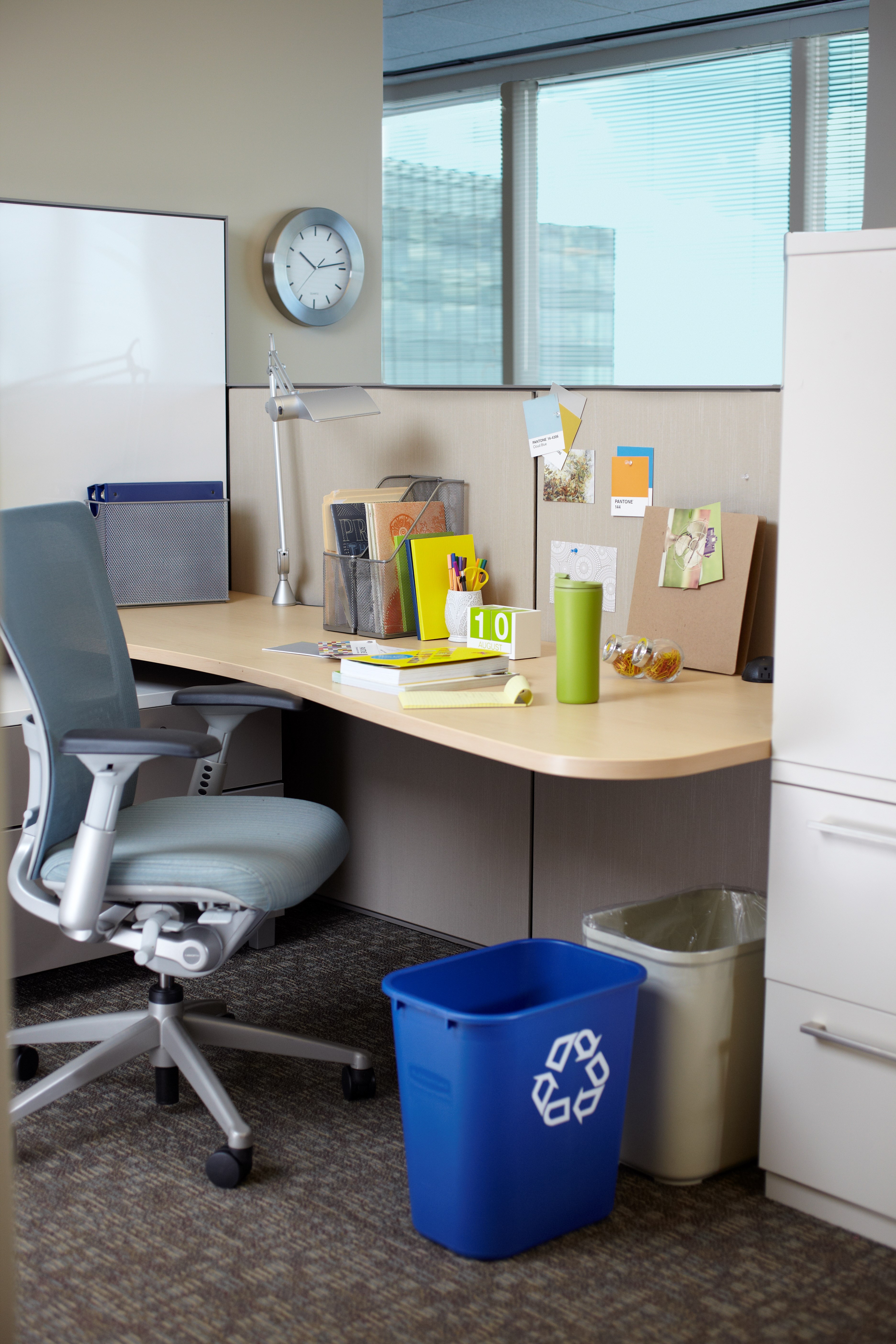 The Rubbermaid Commercial Deskside containers are space-efficient, economical, and an easy and an effective deskside recycling solution.