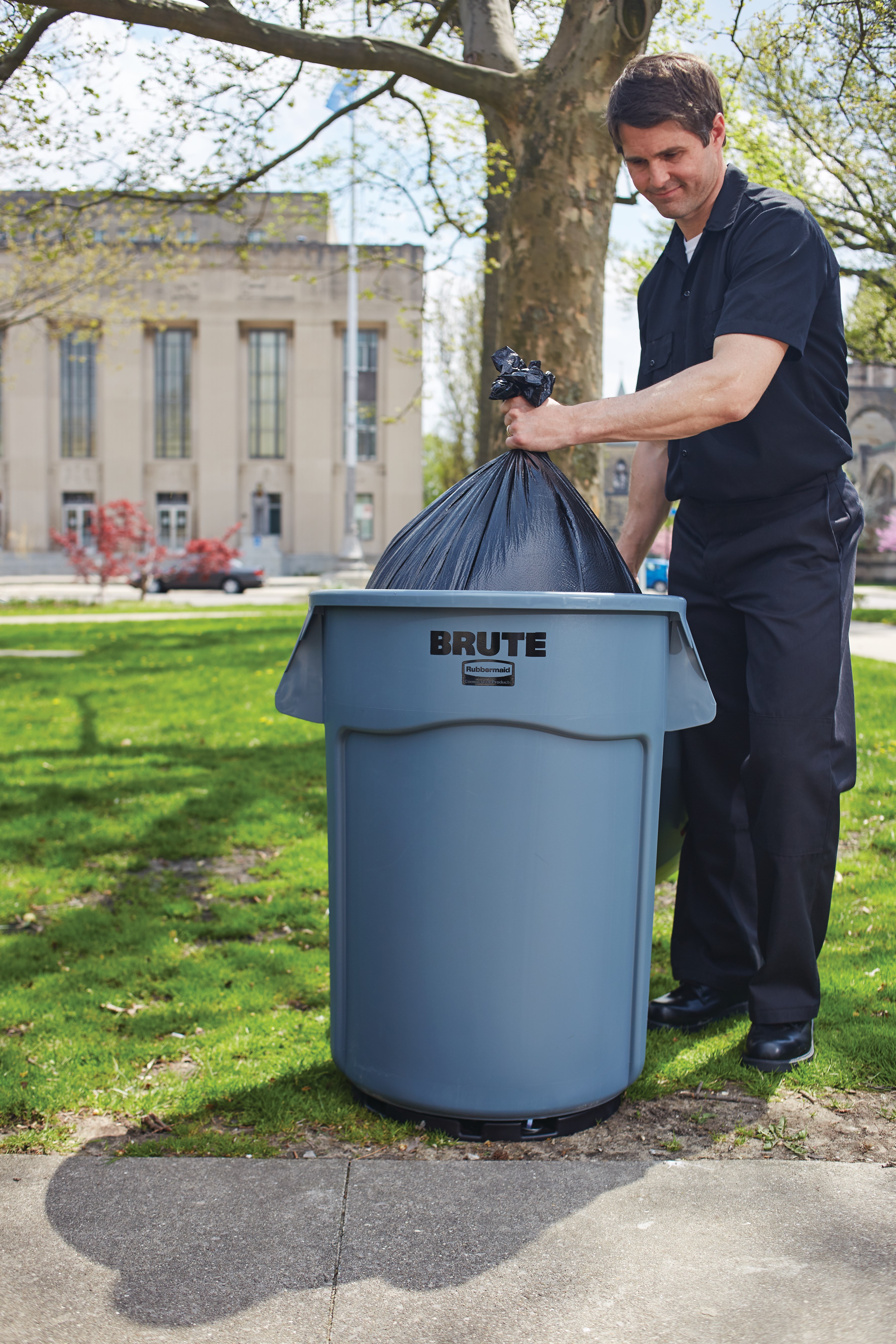 The BRUTE® Anchor secures BRUTE containers to concrete surfaces for a lifetime of use. The structural foam base fits any 20, 32, 44, and 55-gallon BRUTE container and is guaranteed to never fade, rust, chip, dent or peel.