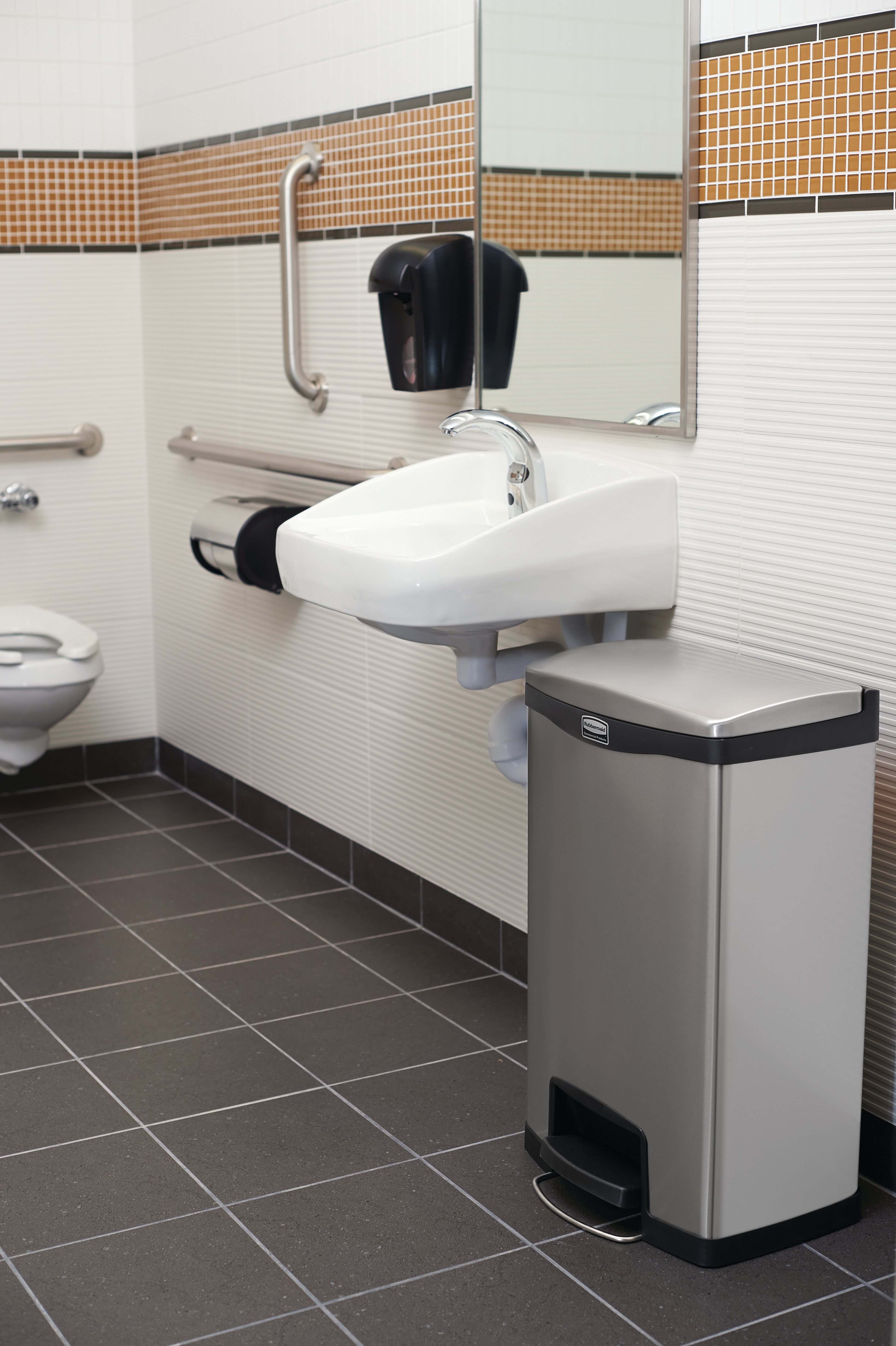 The Rubbermaid Commercial Slim Jim® Step-On Container features a slim profile and footprint to fit in tightest spaces. Slim Jim® Step-On containers are constructed with premium-quality materials and meet the needs of any environment with efficiency, safety, and durability.