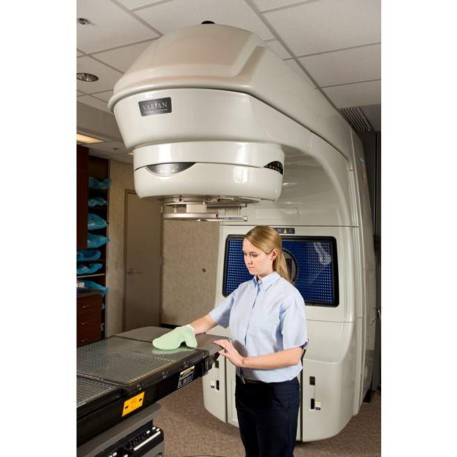 HYGEN™ Microfiber Mitts are double-sided to help make cleaning easier in crevices and around irregular surfaces.