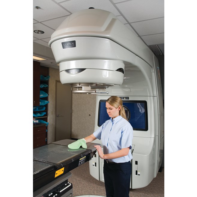 HYGEN™ Microfiber Mitts are double-sided to help make cleaning easier in crevices and around irregular surfaces.