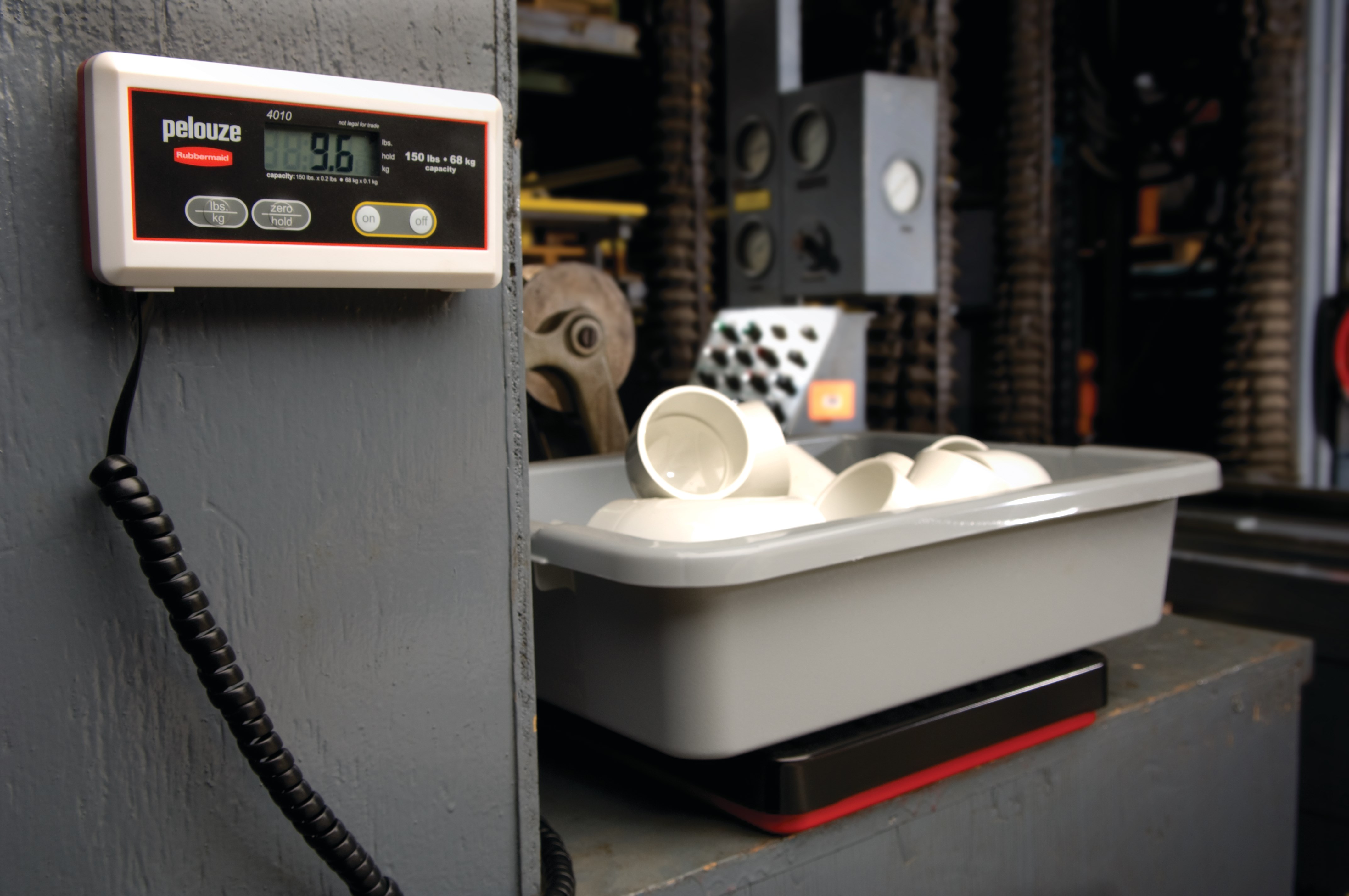 Our digital sales help you properly control your inventory, starting from  the receiving door.