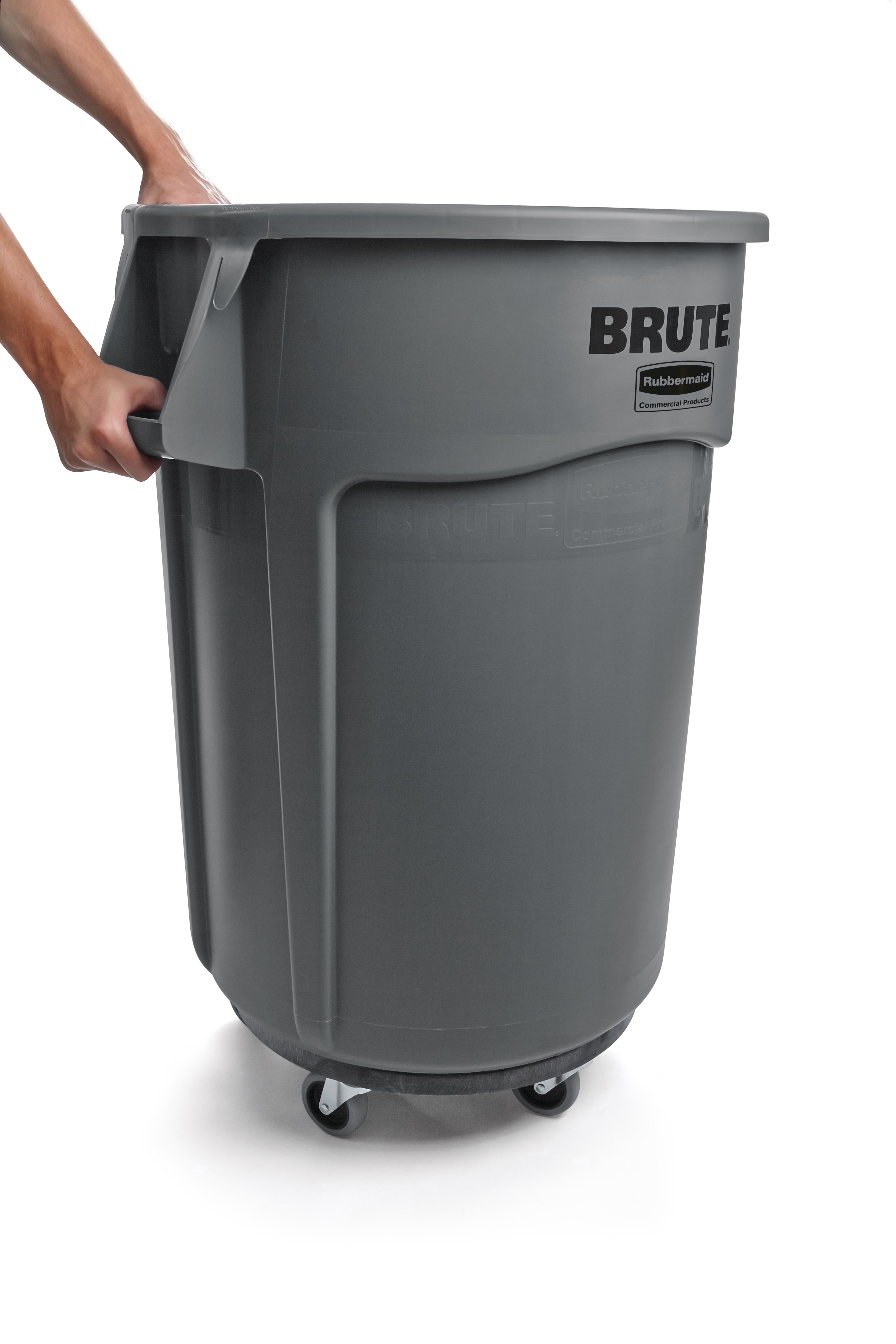The BRUTE® Dolly smoothly and efficiently transports 20, 32, 44, and 55-gallon BRUTE® containers easily and quickly.