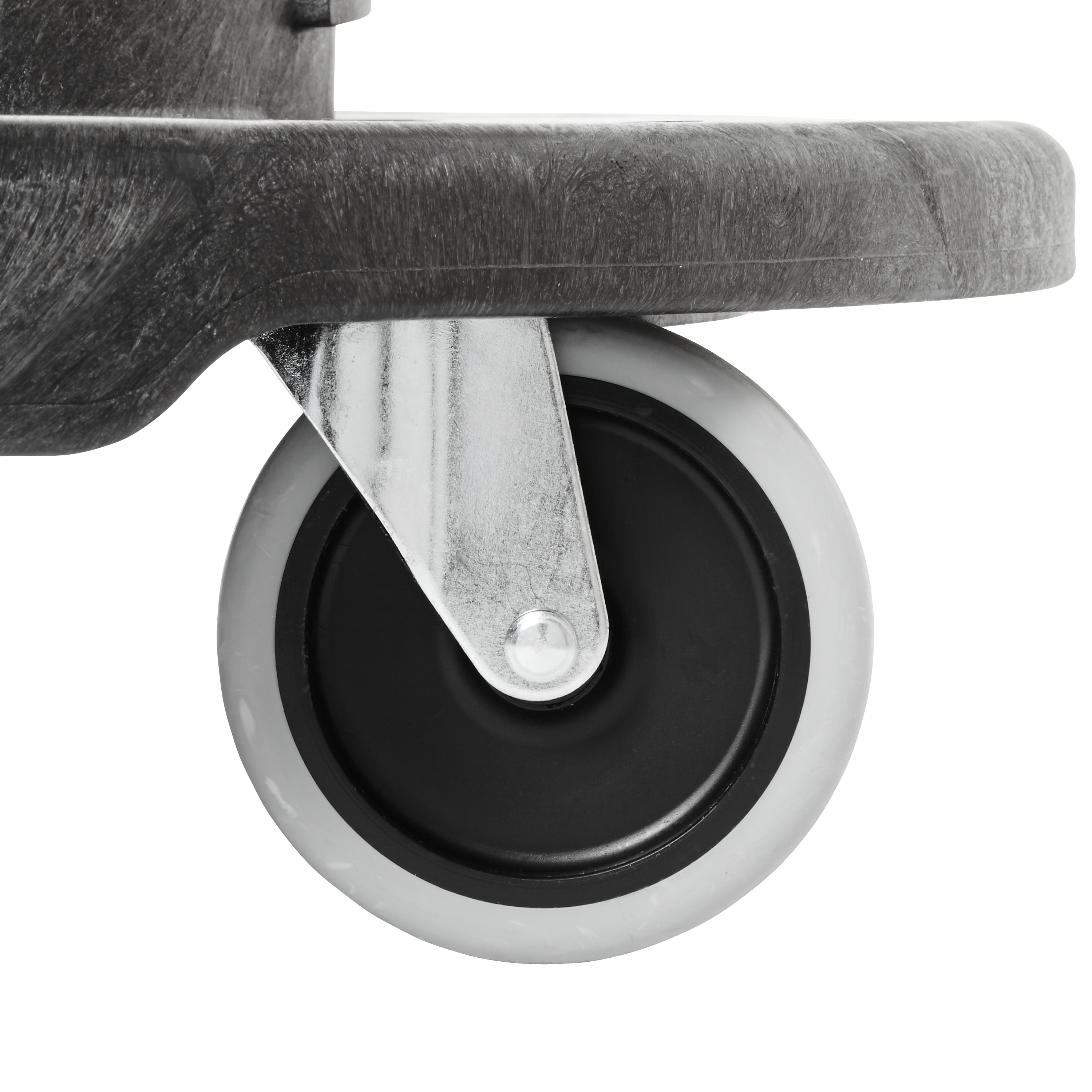 Two twist locks hold containers securely and unlock easily for unloading, allowing easy transport of two loaded 76 l, 121 l, 167 l BRUTE® containers for increased productivity.