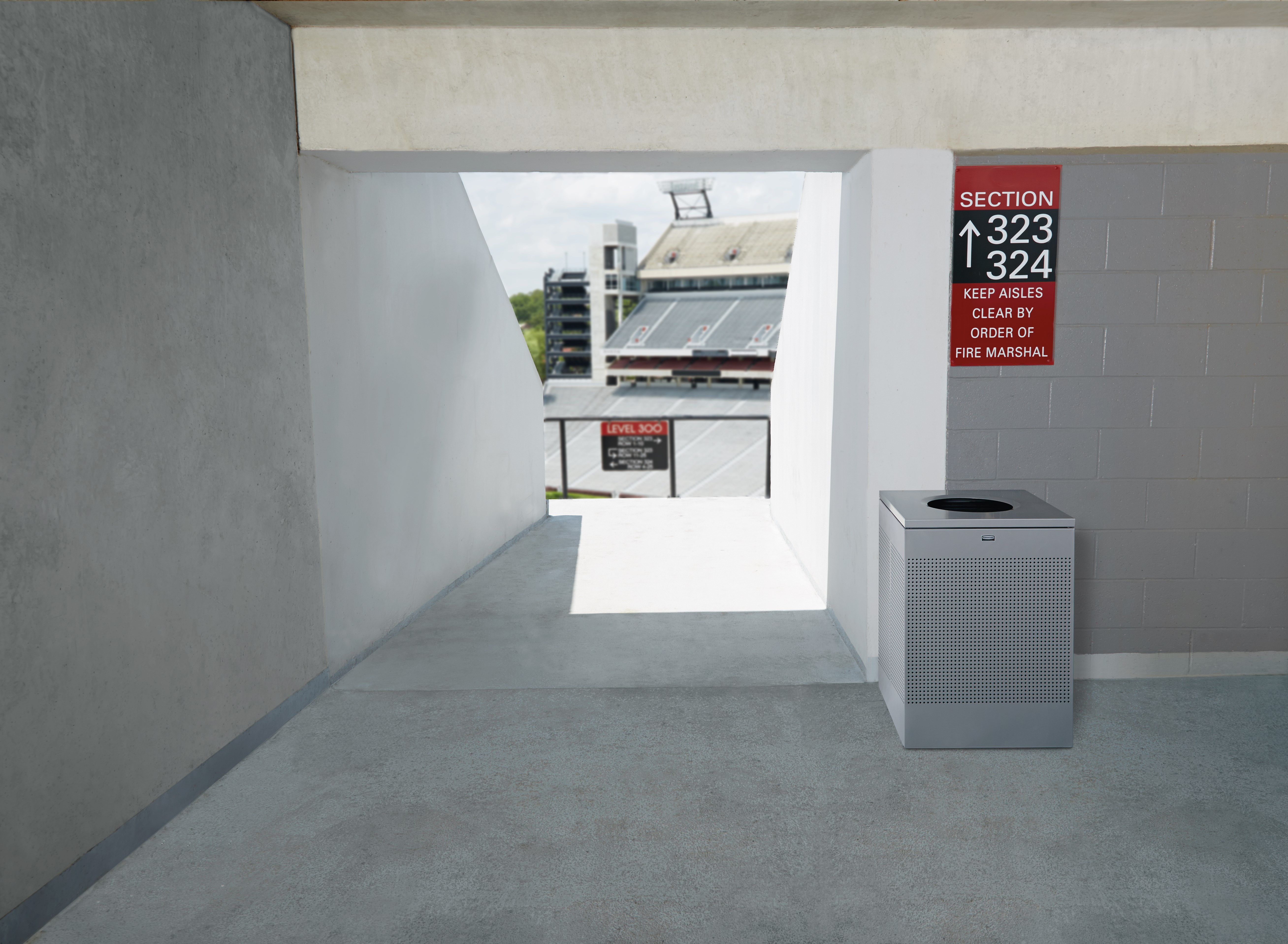 The sleek Silhouettes 29 Gallon FGSC18 Decorative Square Indoor Waste Container has a contemporary perforated pattern designed to seamlessly and beautifully blend with modern facilities and environments. High-quality materials and craftsmanship ensure containers can withstand the rigors of everyday use.