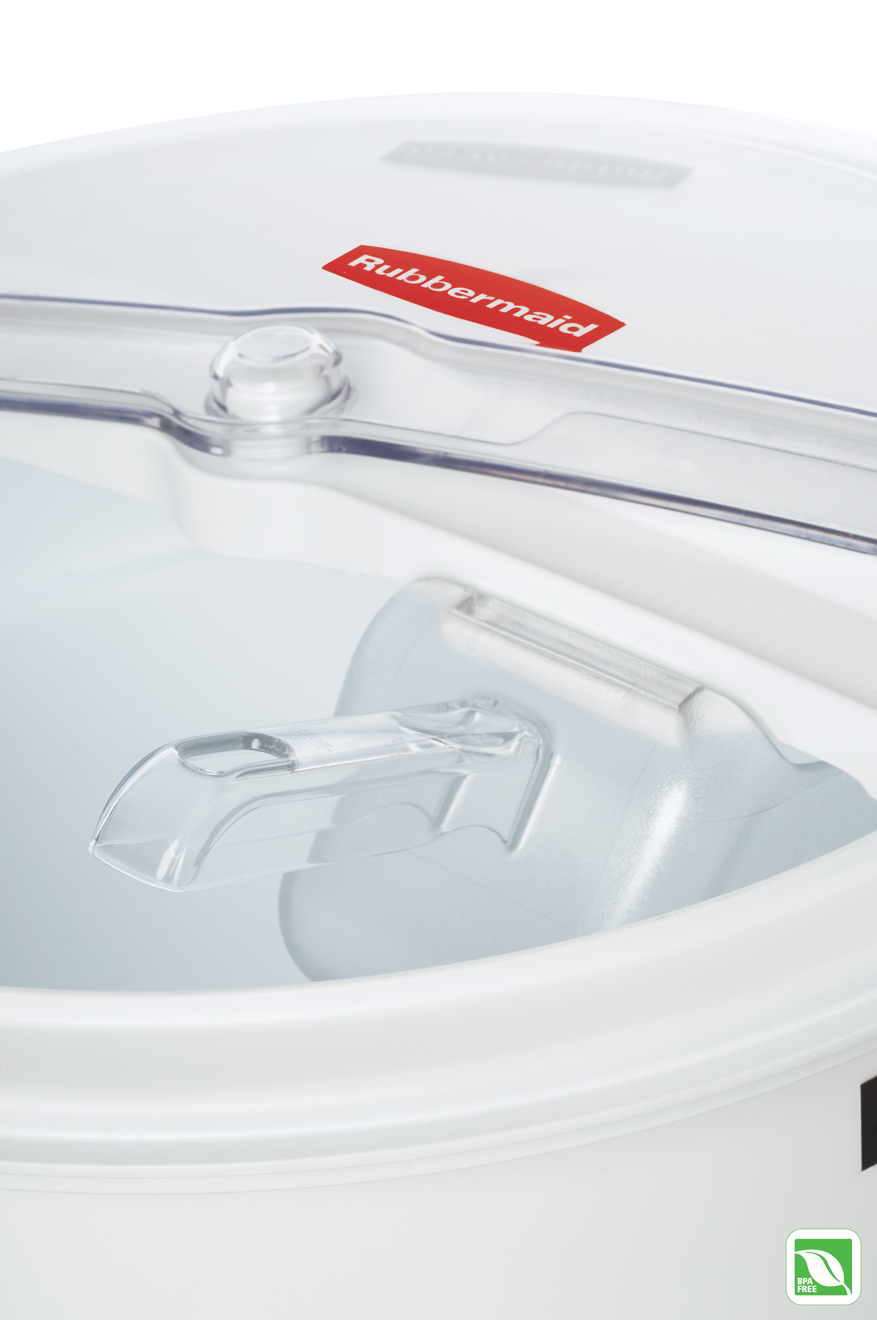 The Rubbermaid Commercial ProSave® sliding Lid and scoop for 36 l BRUTE® ingredient container