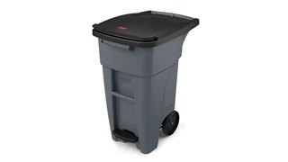 Step-On Rollouts are designed to make managing facility waste easier. With one step, the pedal lifts the lid and allows for hands-free waste disposal.